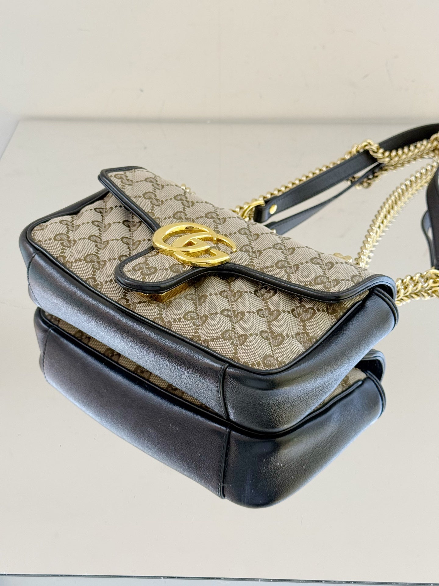 Gucci - GG Marmont 22 - Canvas with leather trim - Beige and Black with Gold-Tone Hardware - (mini)
