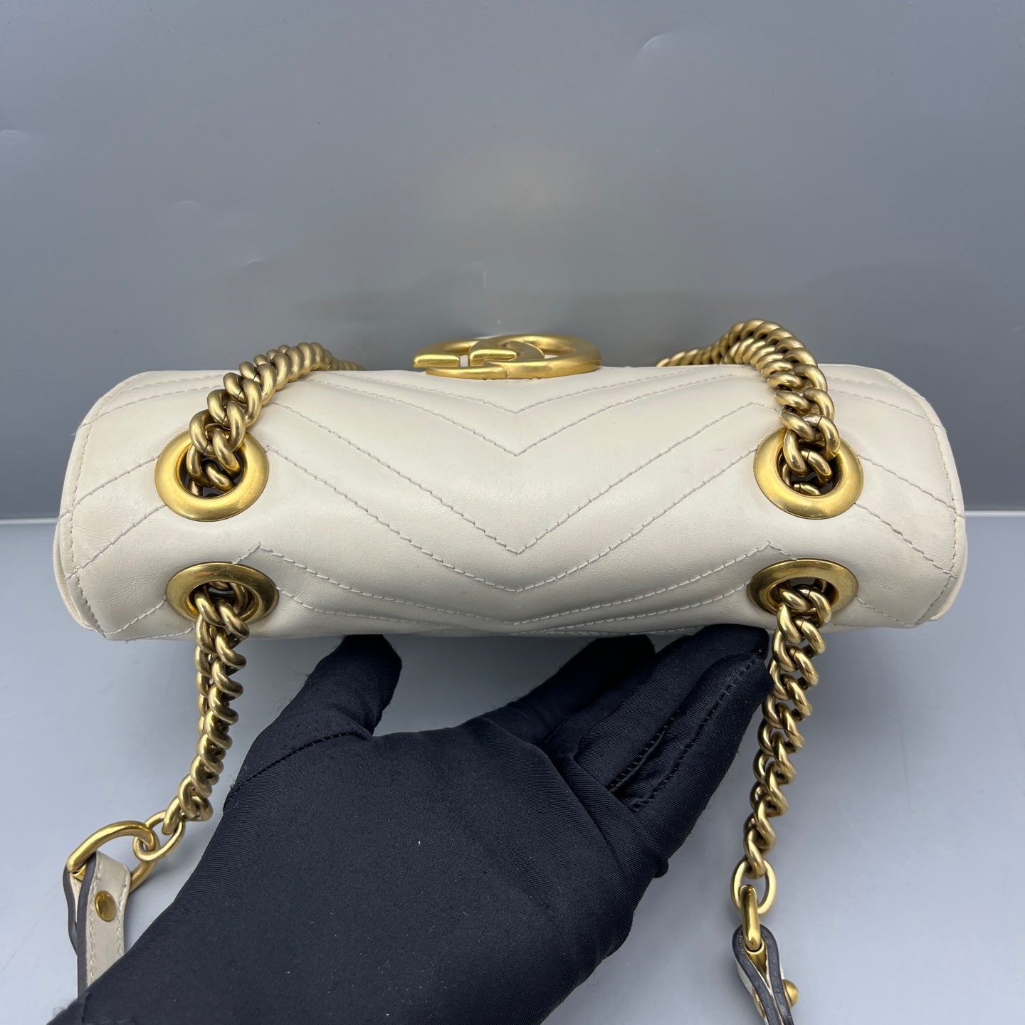 Gucci - GG Marmont Small Shoulder Bag - Leather - White - (small)