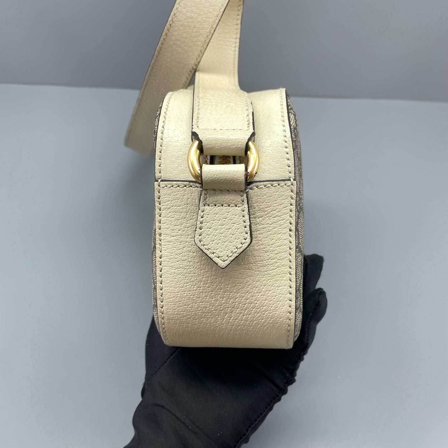 Gucci - Ophidia GG Supreme Camera Bag - GG Supreme canvas with grained leather trim - Beige and white with red and navy accents - (medium)