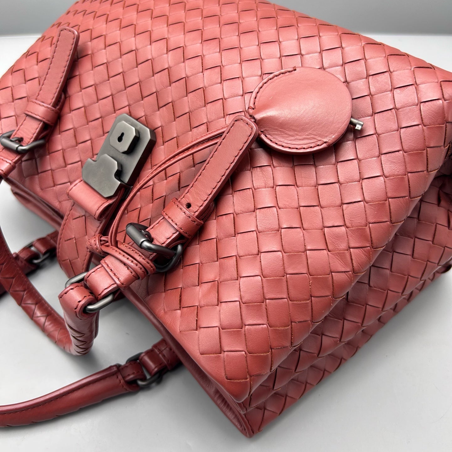 Bottega Veneta - Roma - Leather - Red - (medium)
