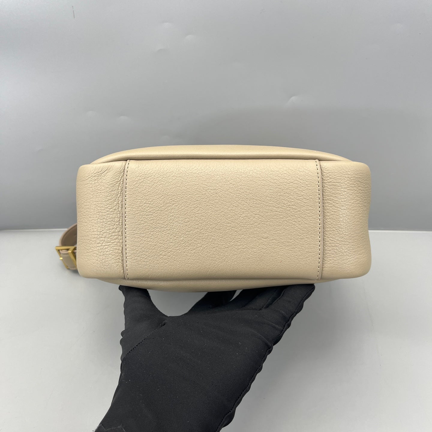 Saint Laurent - Le 57 Bucket Bag - Grained leather - Light Grey - (medium)