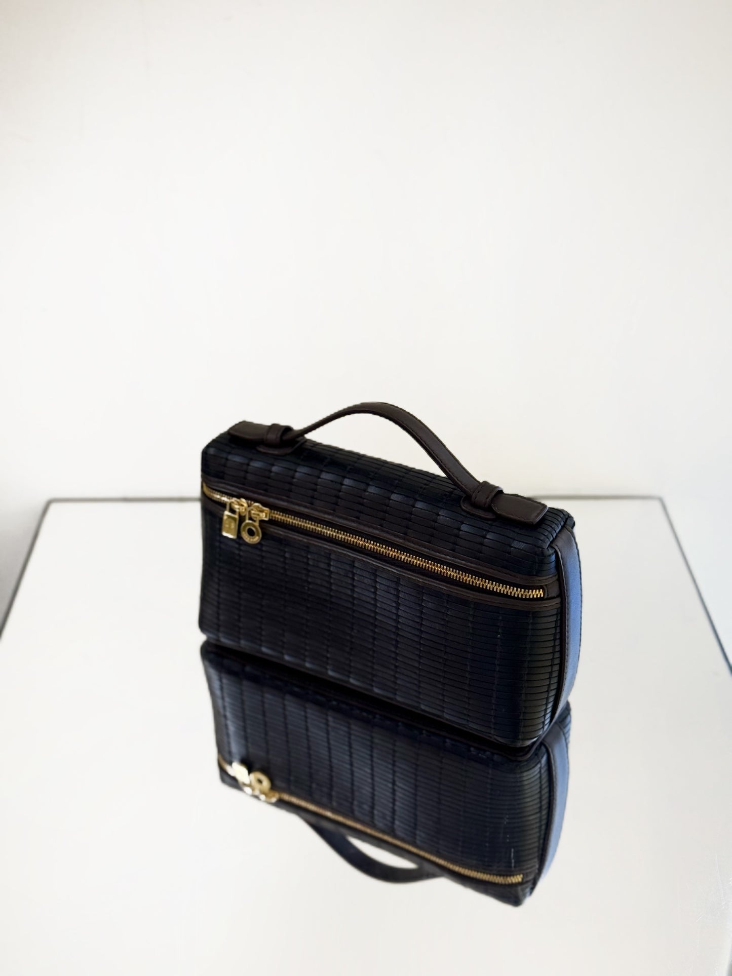 Loro Piana - L19 EXTRAPOCKET - Woven cowhide leather - Black - (mini)