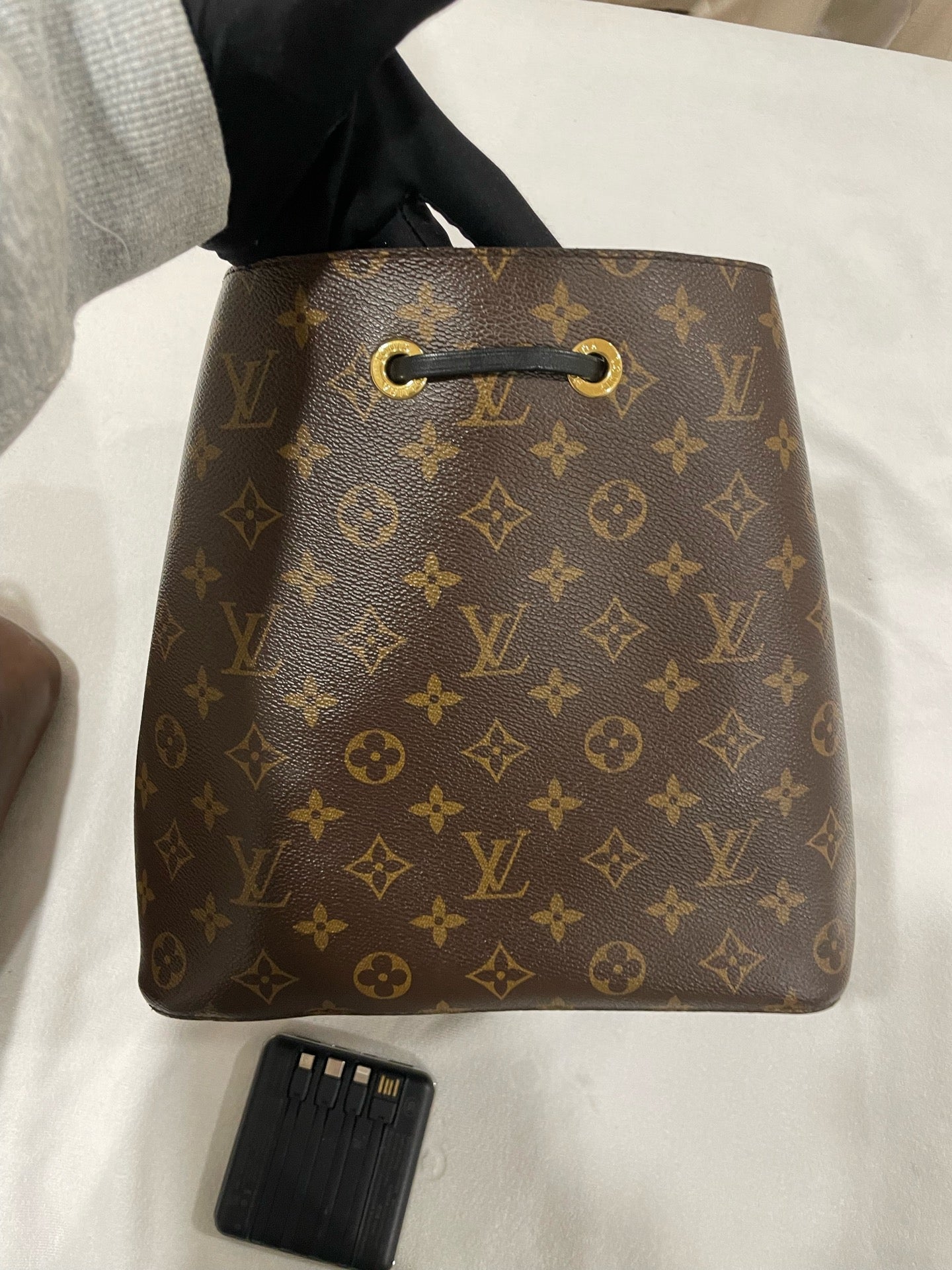 Louis Vuitton - NeoNoe MM - Monogram coated canvas with leather trim - Brown - (medium)