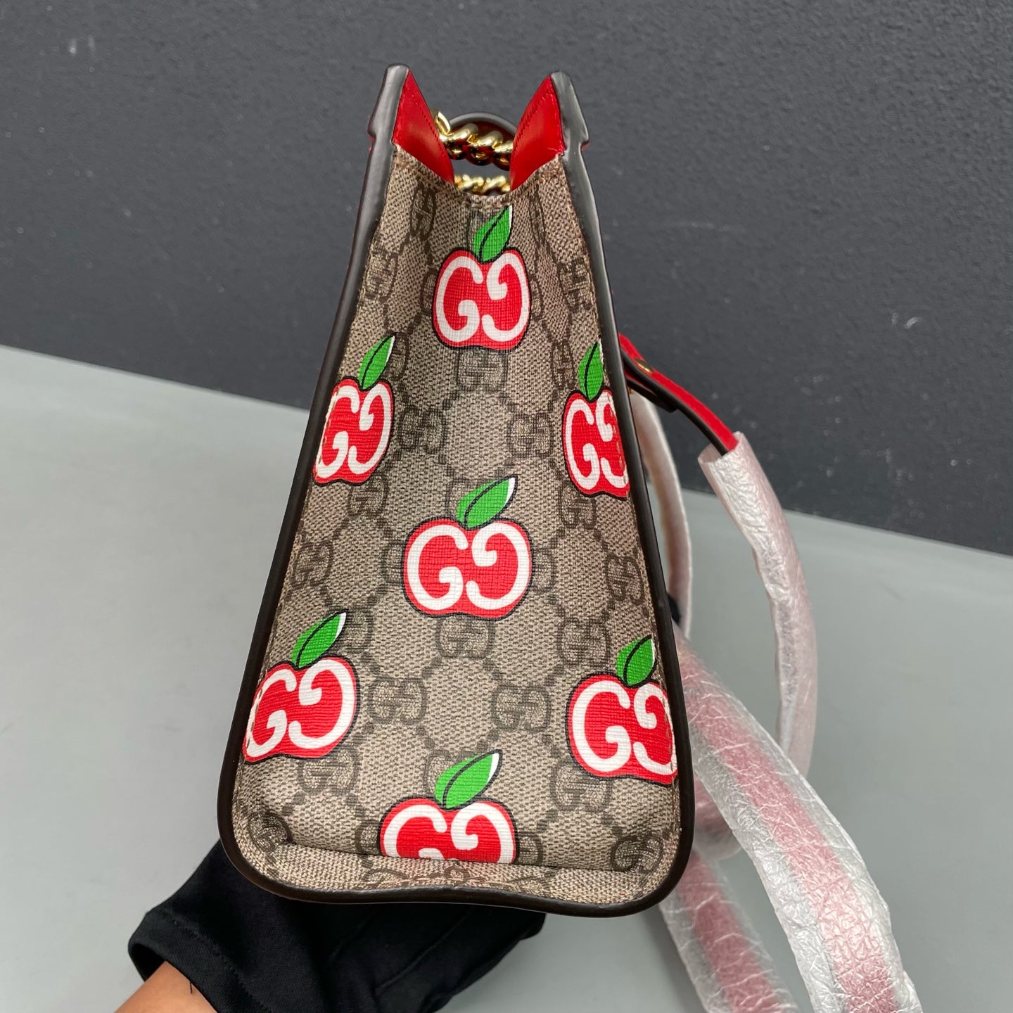 Gucci - Padlock Tote Bag (Apple Print) - GG Supreme canvas with leather trim - Multicolour (Beige/Ebony with Red trim) - (Small)