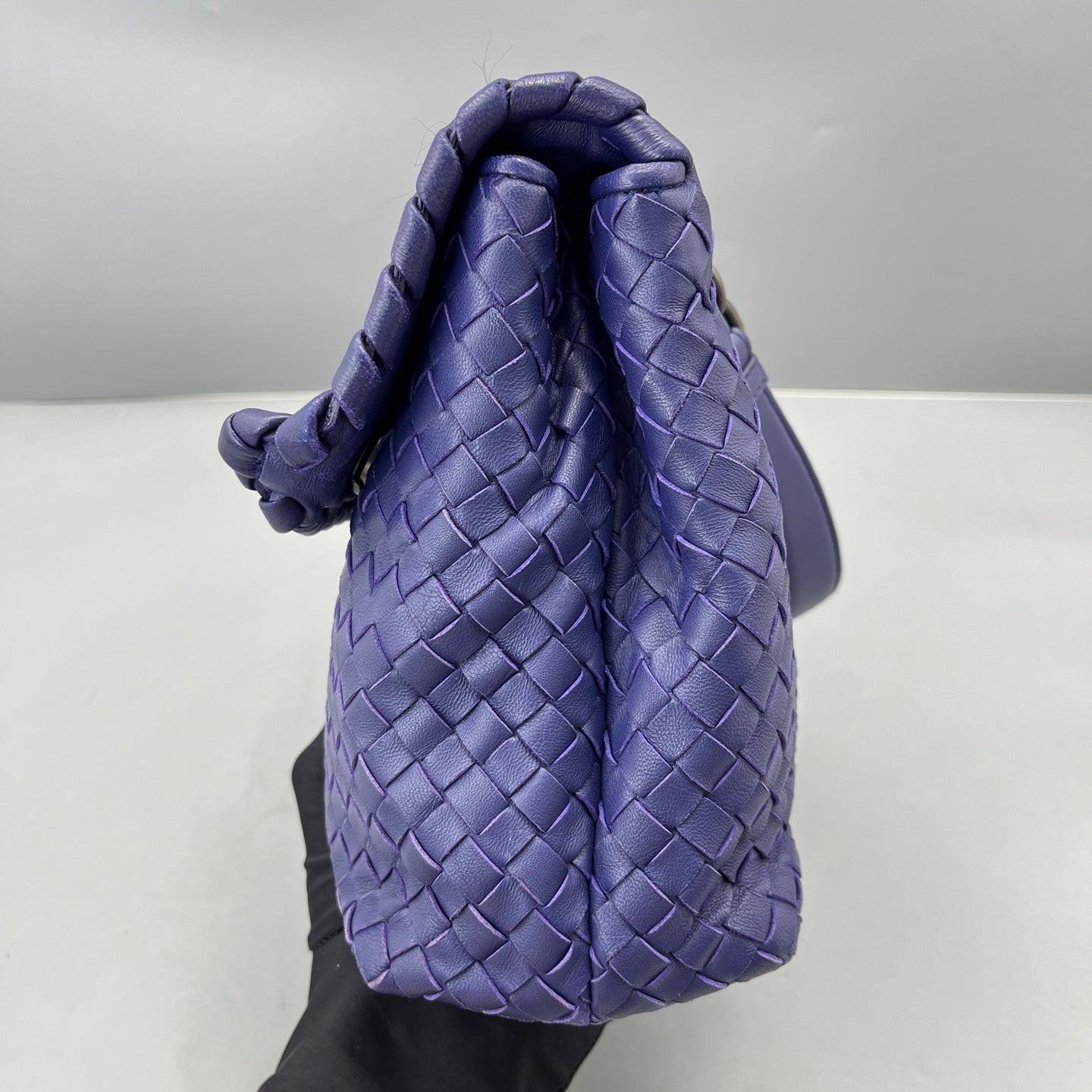 Bottega Veneta - Intrecciato Flap Shoulder Bag - Leather - Purple - (Medium)