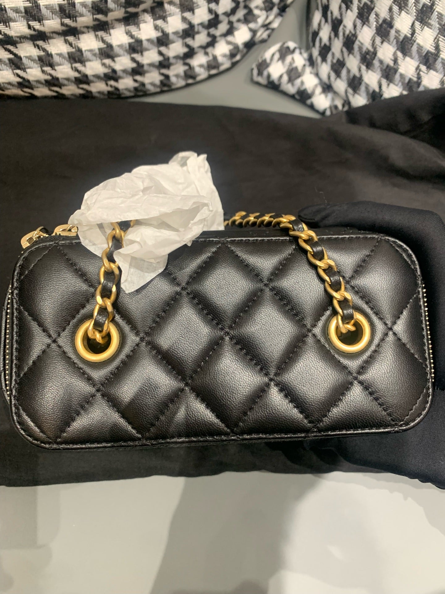 Chanel - Gold Ball Vanity Case - Lambskin leather - Black - (Mini)