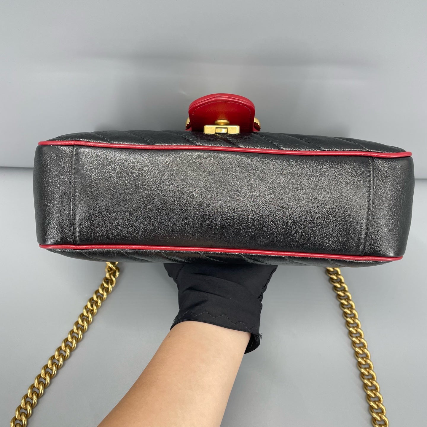 Gucci - GG Marmont Matelassé Shoulder Bag - Leather - Black - (medium)