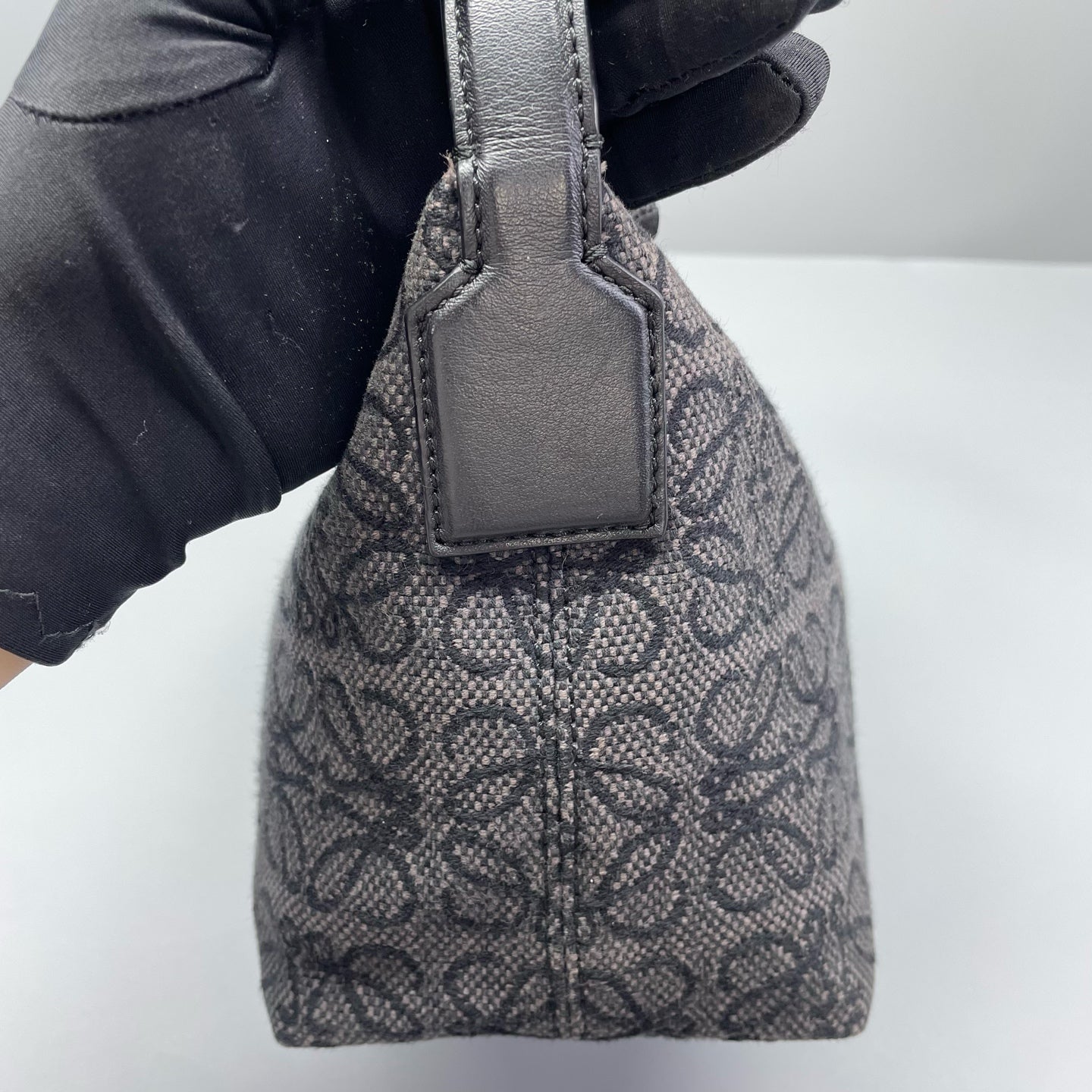 Loewe - Cubi Bag L7210 - Woven jacquard textile with calfskin leather trim - Black - (Mini)