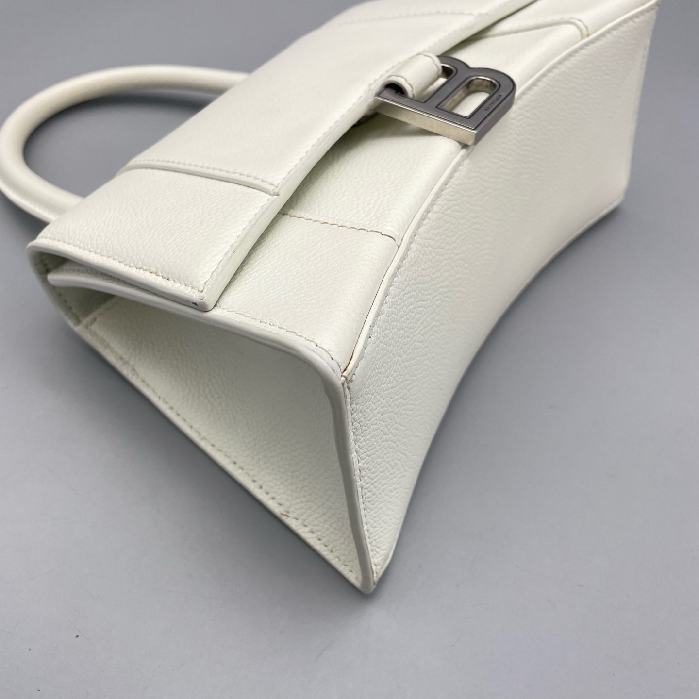 Balenciaga - Hourglass S Top Handle Bag - Leather - White with Silver-tone Hardware - (small)