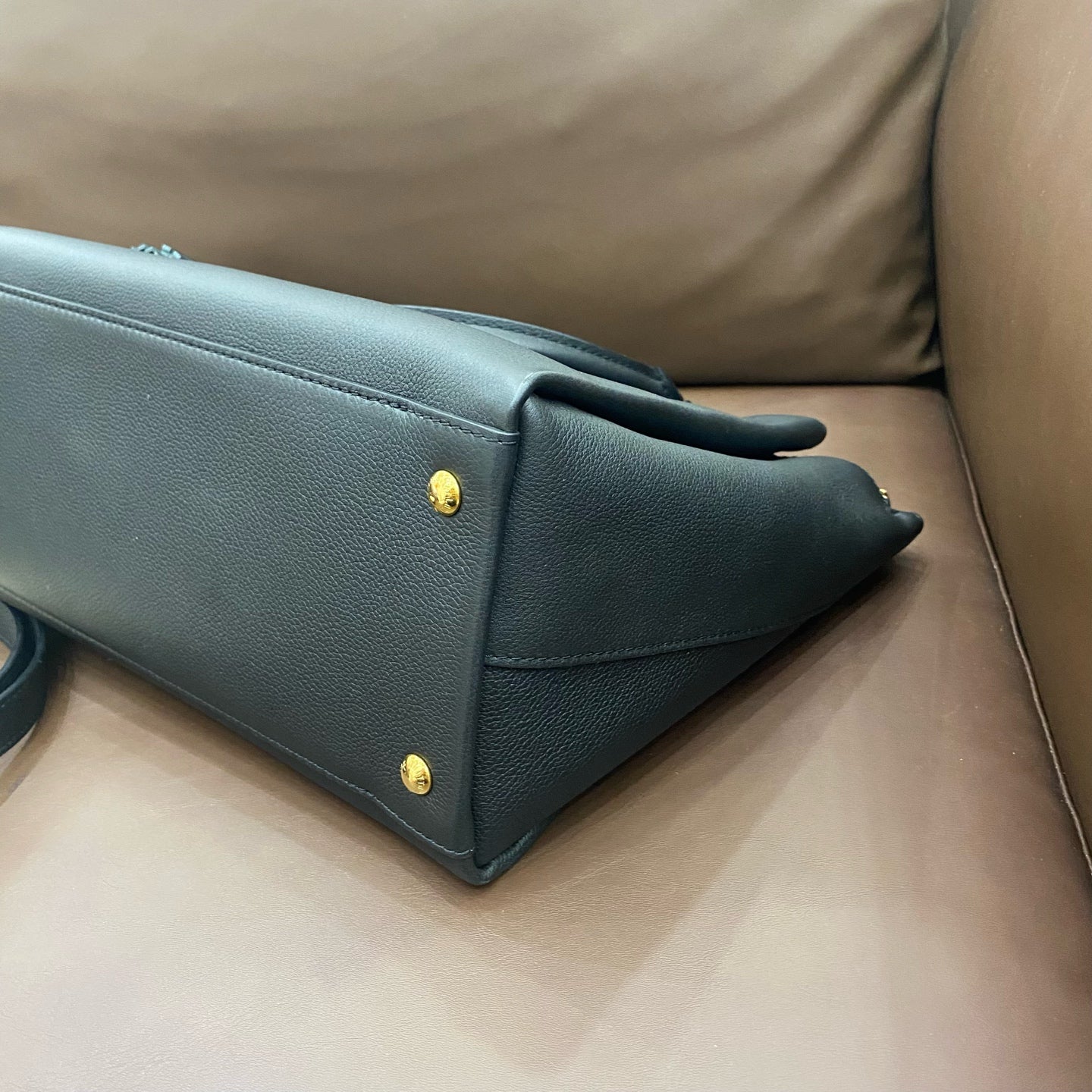 Louis Vuitton - Lockmeto - Leather - Black - (medium)