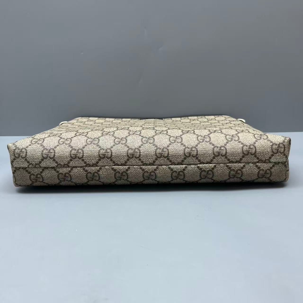 Gucci - GG Supreme Shoulder Bag - Coated canvas with leather trim - Beige - (medium)