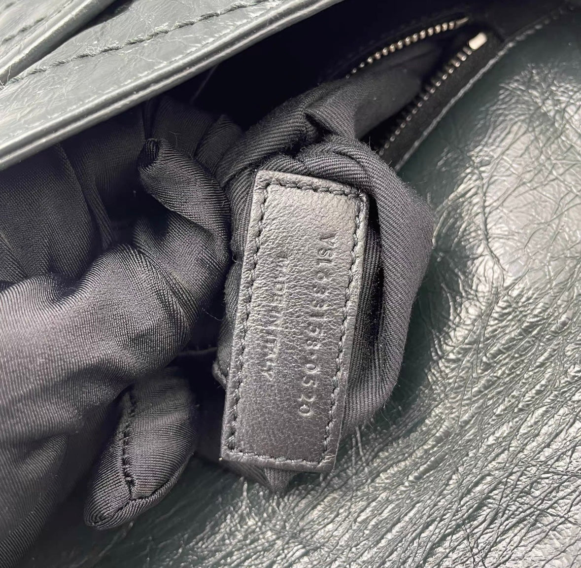 Saint Laurent - Niki Medium - Crinkled calfskin leather - Dark Green - (Medium)