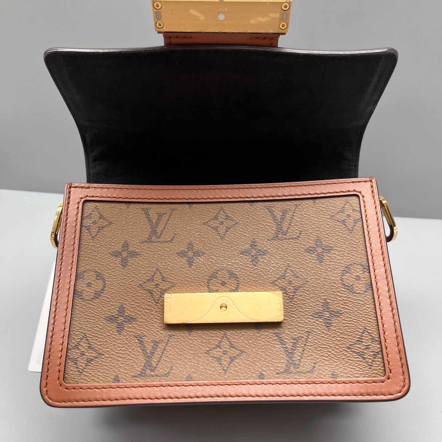 Louis Vuitton - Dauphine Pochette - Monogram coated canvas with leather trim - Brown - (small)