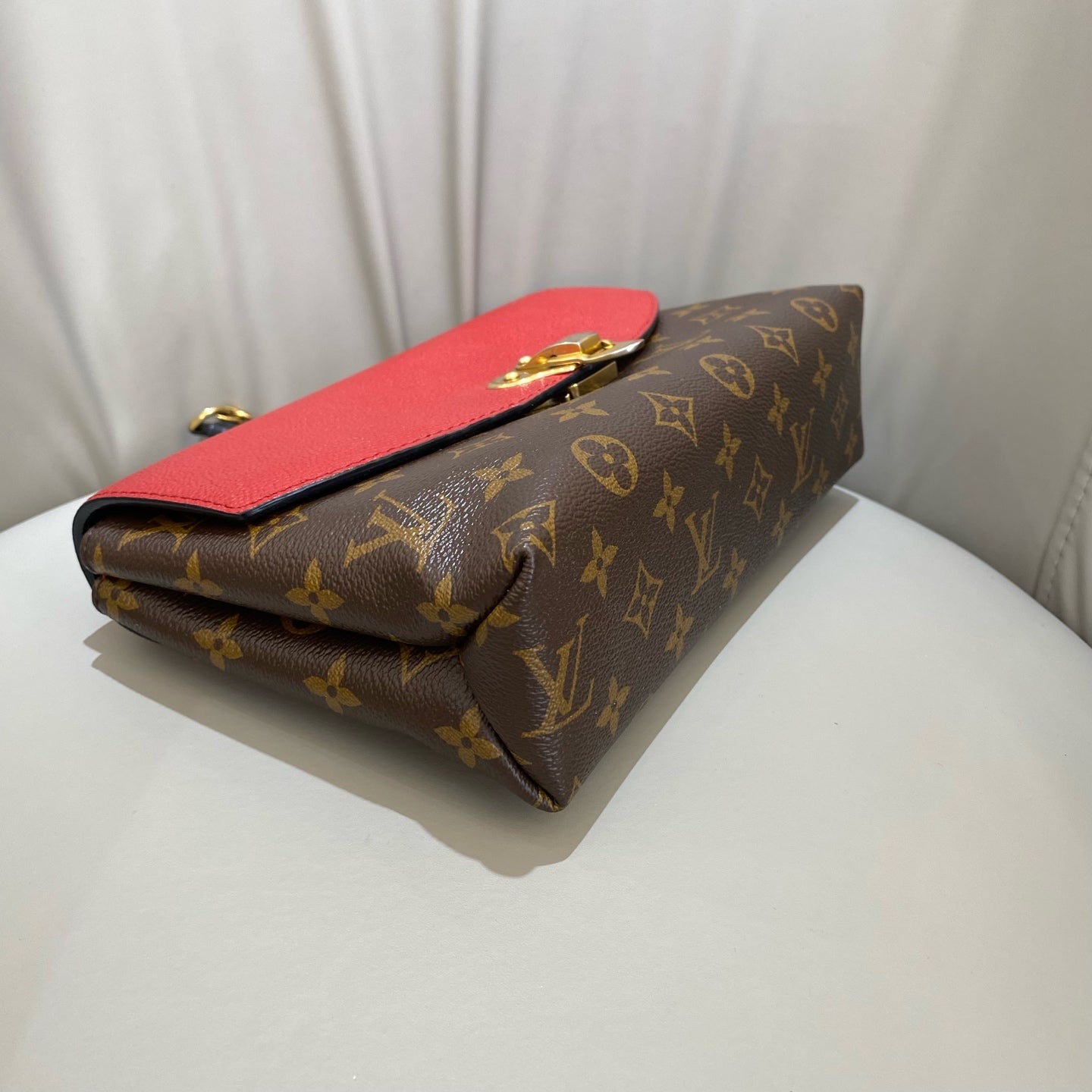 Louis Vuitton - Monogram Bicolor Flap Bag - Monogram coated canvas with grained leather trim - Brown and Red - (Small)