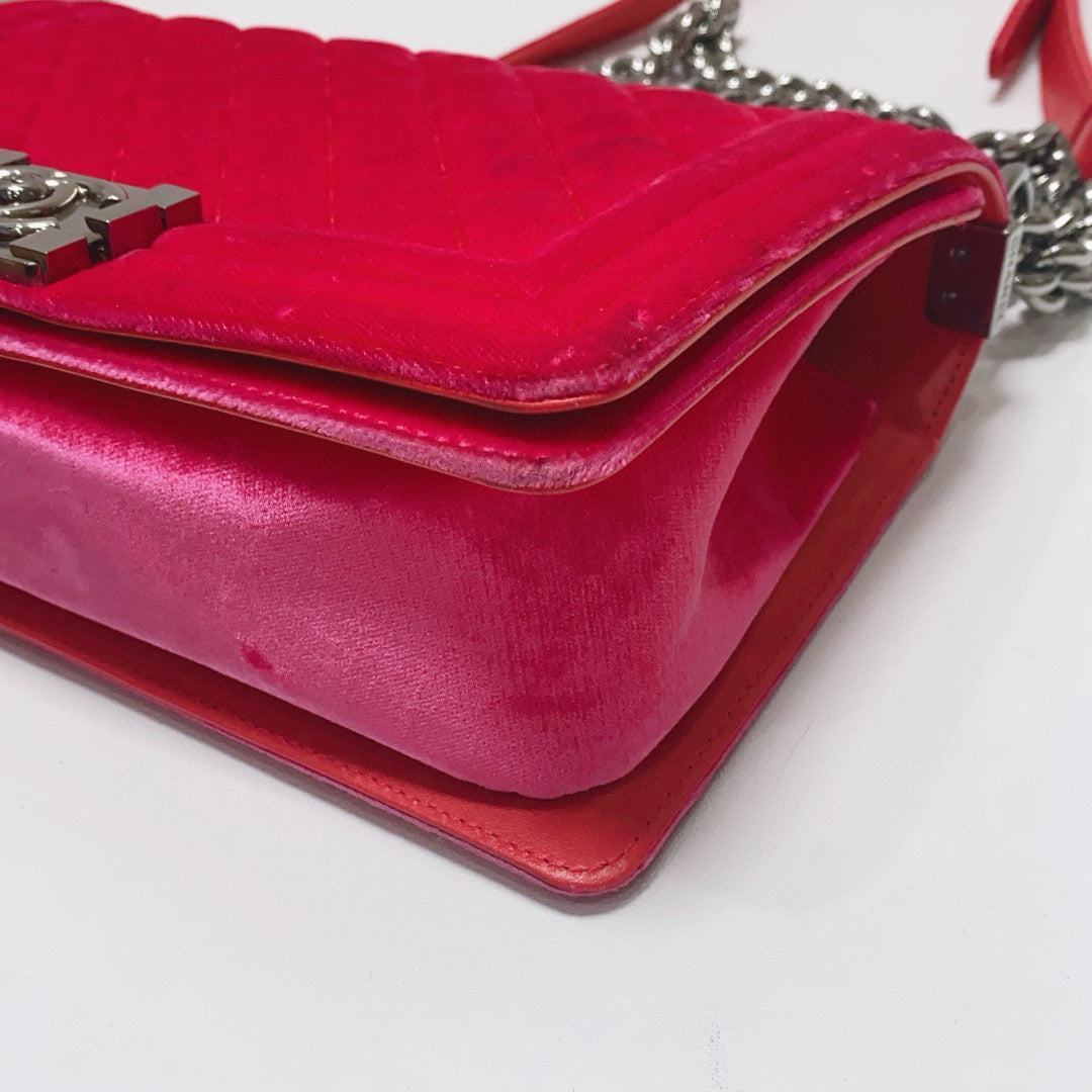 Chanel - Le Boy - Velvet - Pink - (Medium)