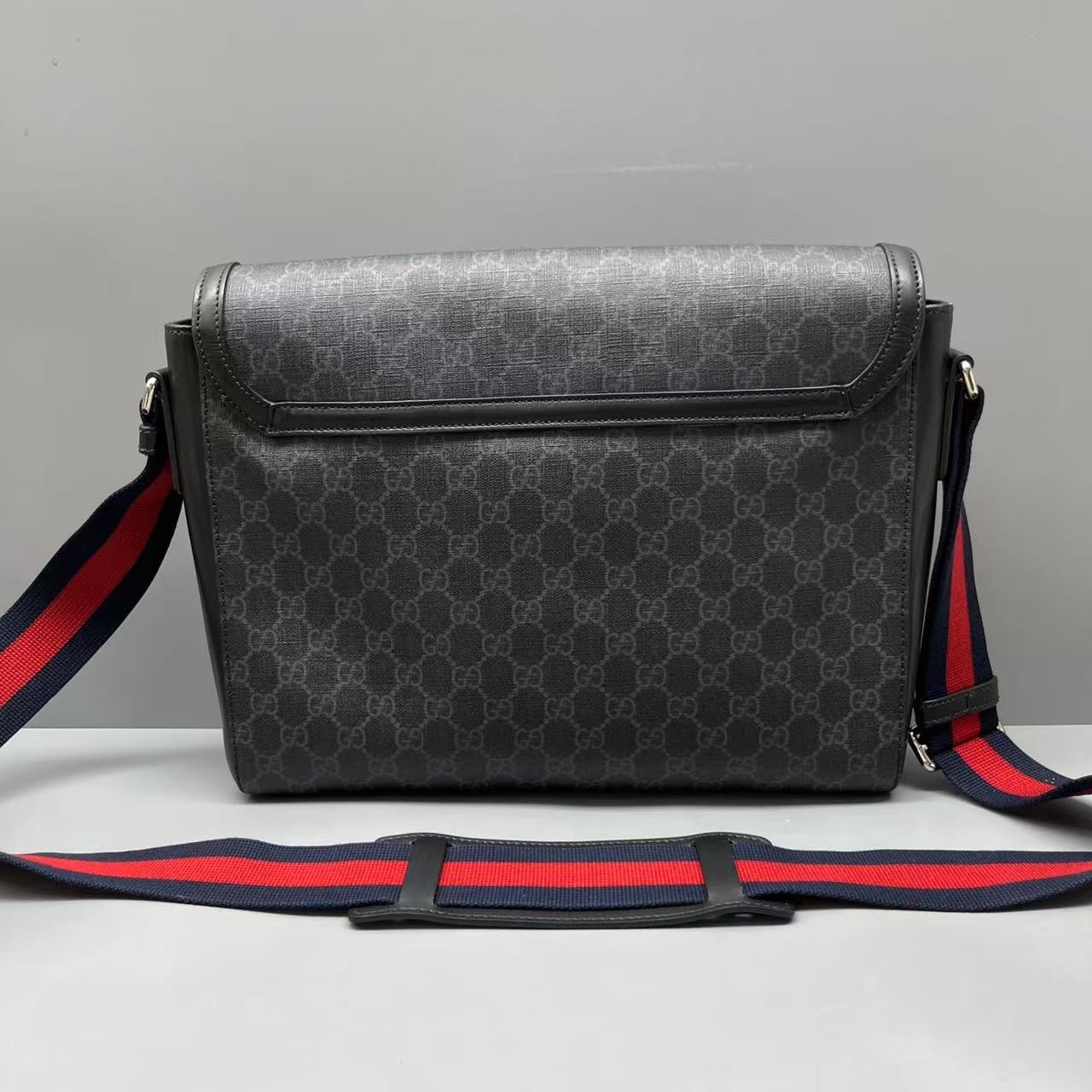 Gucci - GG Supreme Messenger Bag - GG Supreme canvas with leather trim - Black - (medium)