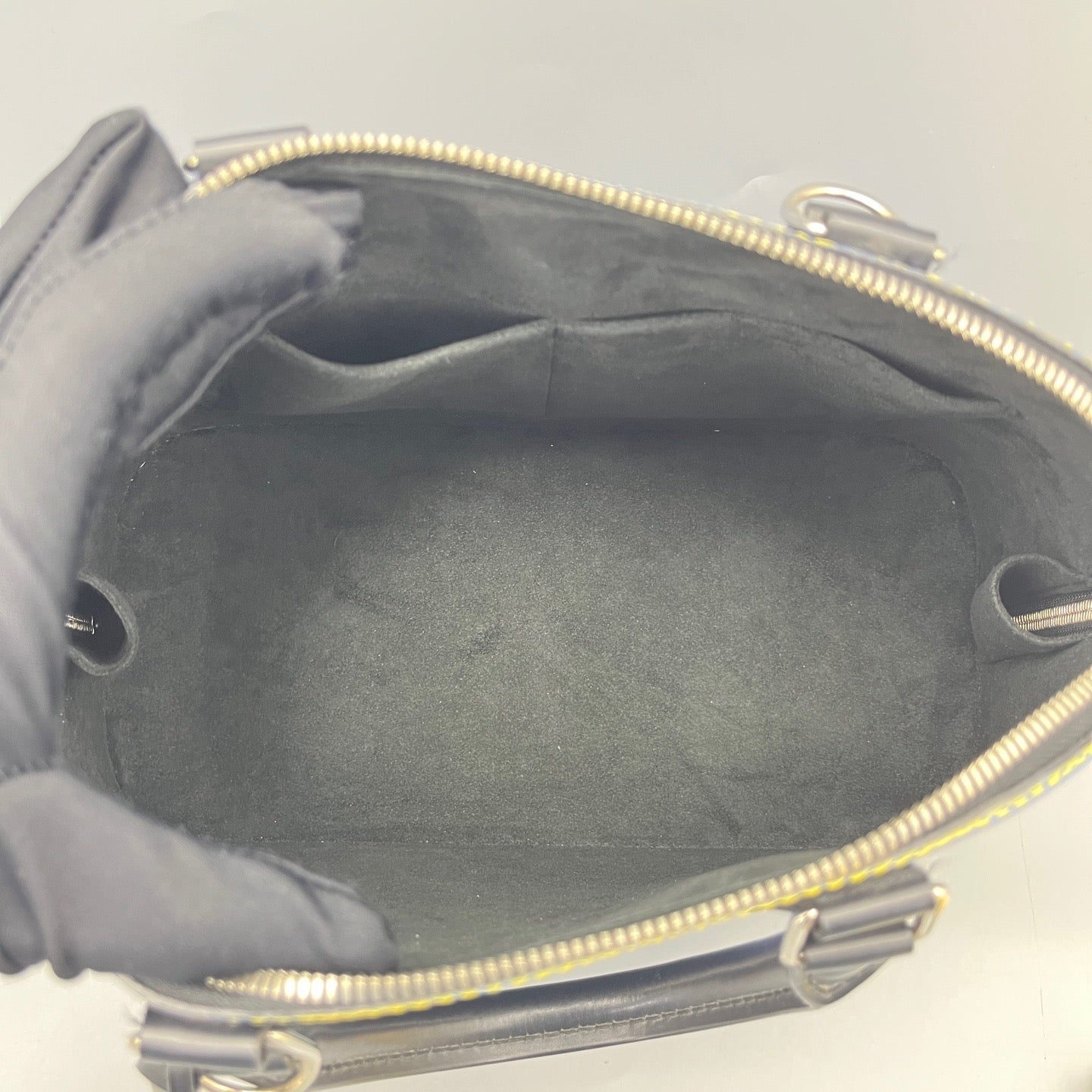 Louis Vuitton - Alma PM - Epi Leather - Blue and Black - (Medium)