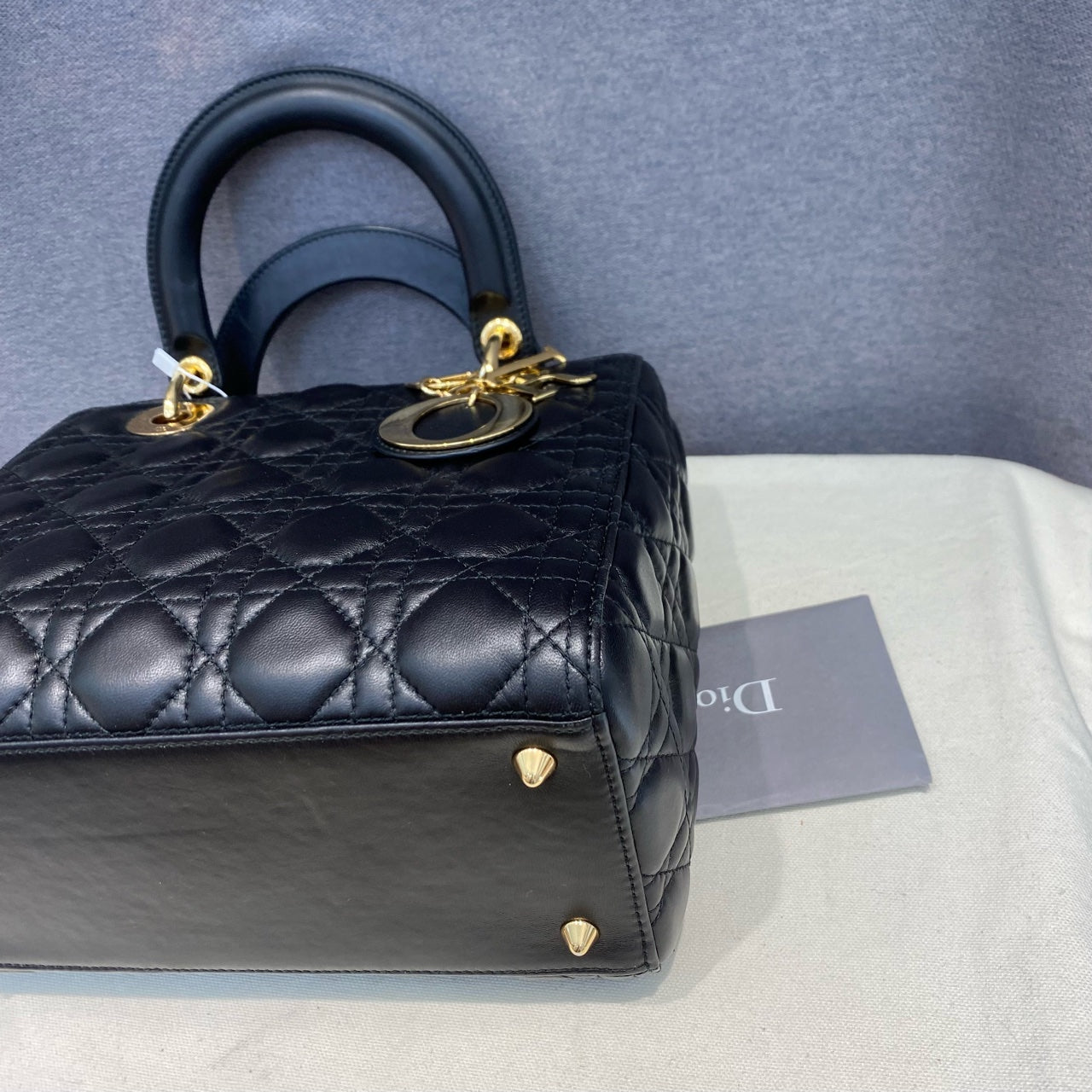 Dior - Lady Dior Medium - Lambskin leather - Black with Gold-tone hardware - (Medium)