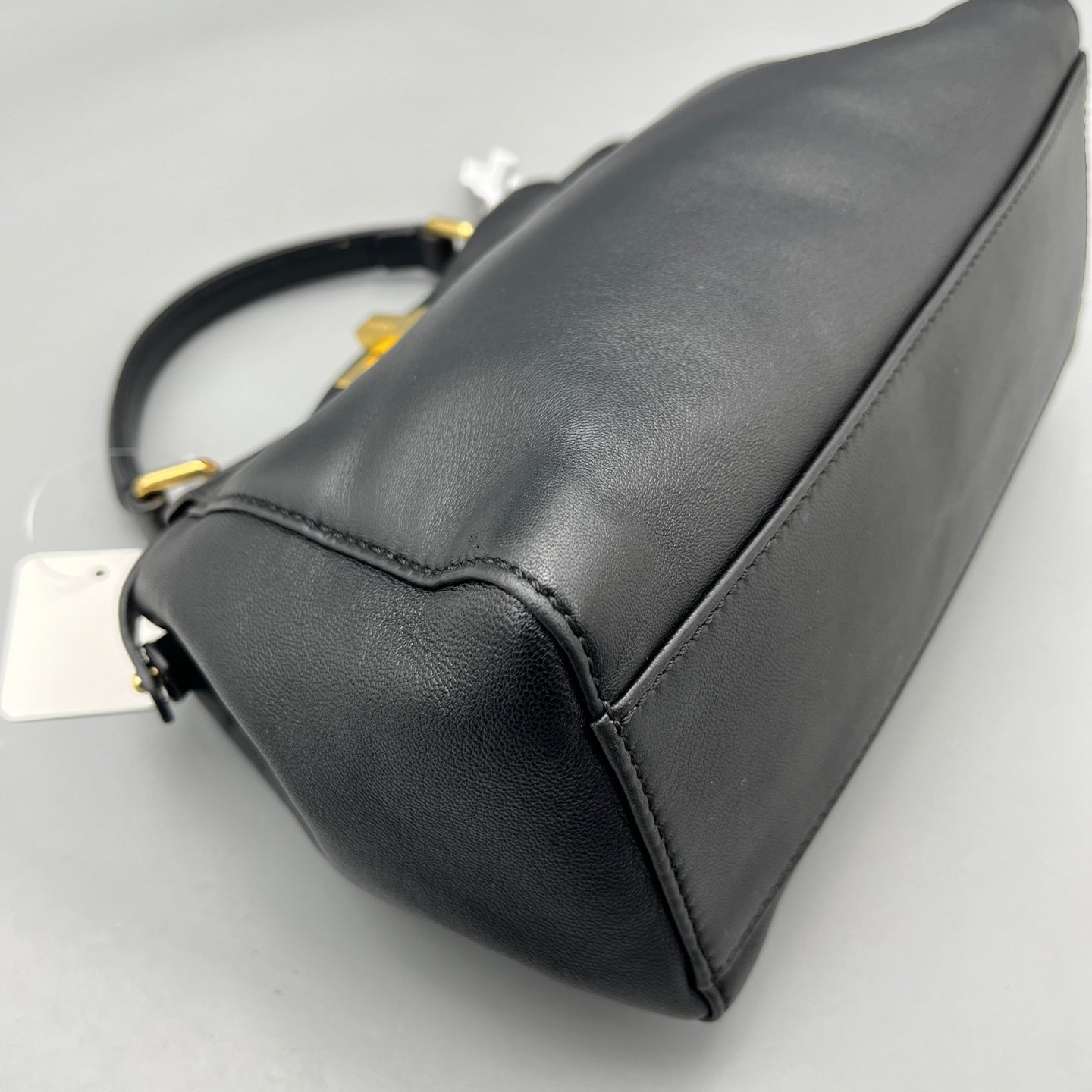 Fendi - Peekaboo Small - Leather - Black - (Small)