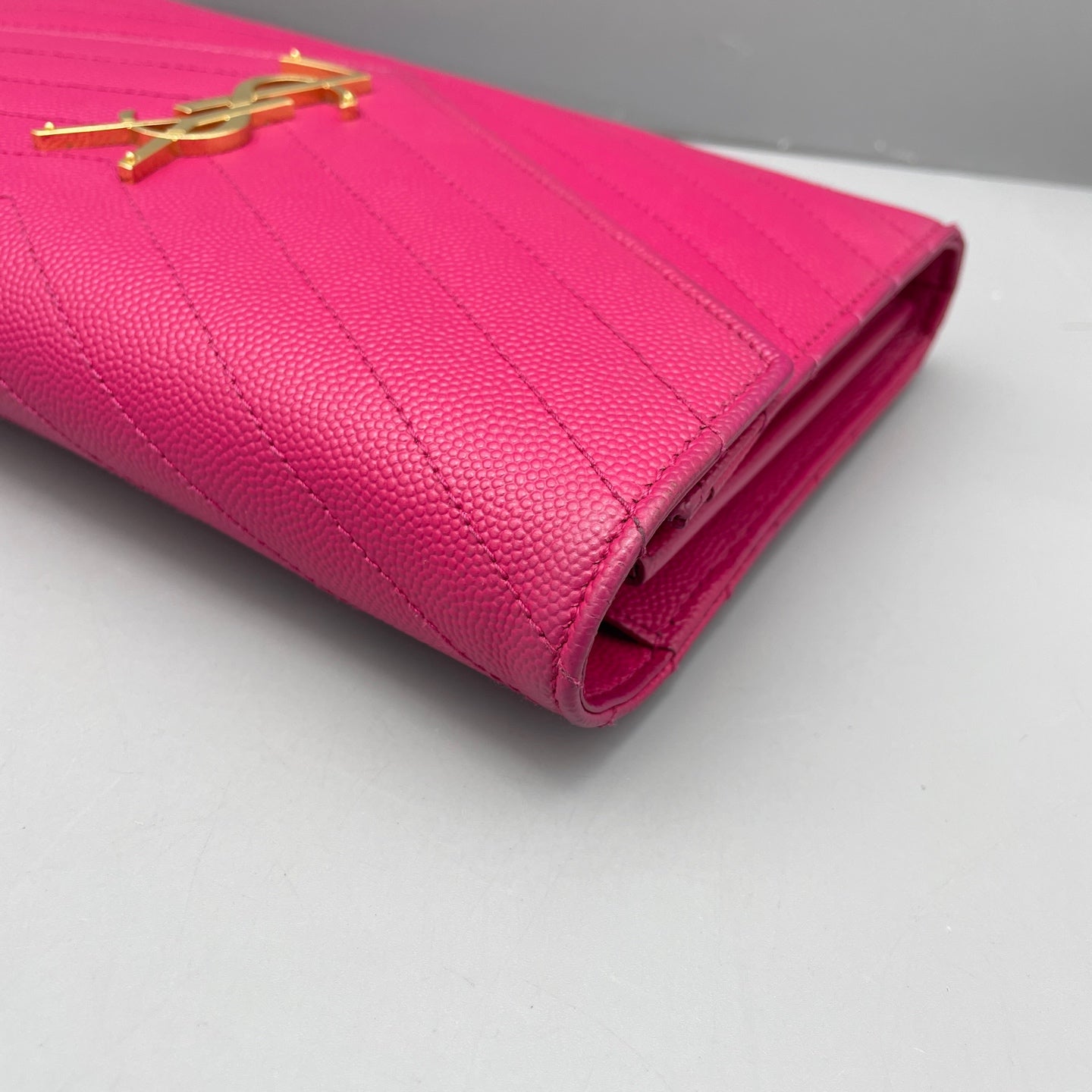 Saint Laurent - Envelope Chain Wallet (WOC) - Grained leather - Fuchsia Pink with Gold-Tone Hardware - (small)