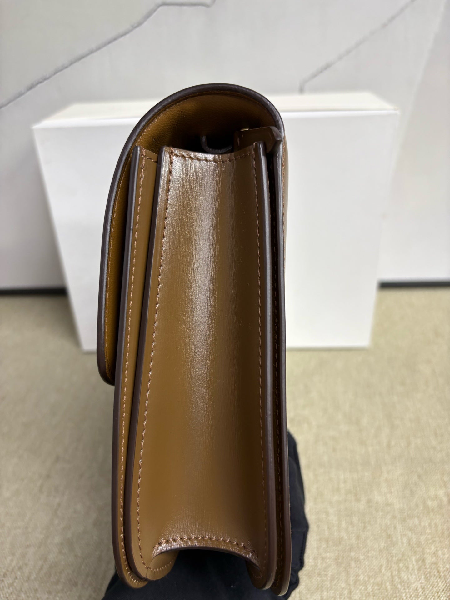 Celine - Classic Box - Cowhide leather - Brown - (Medium)