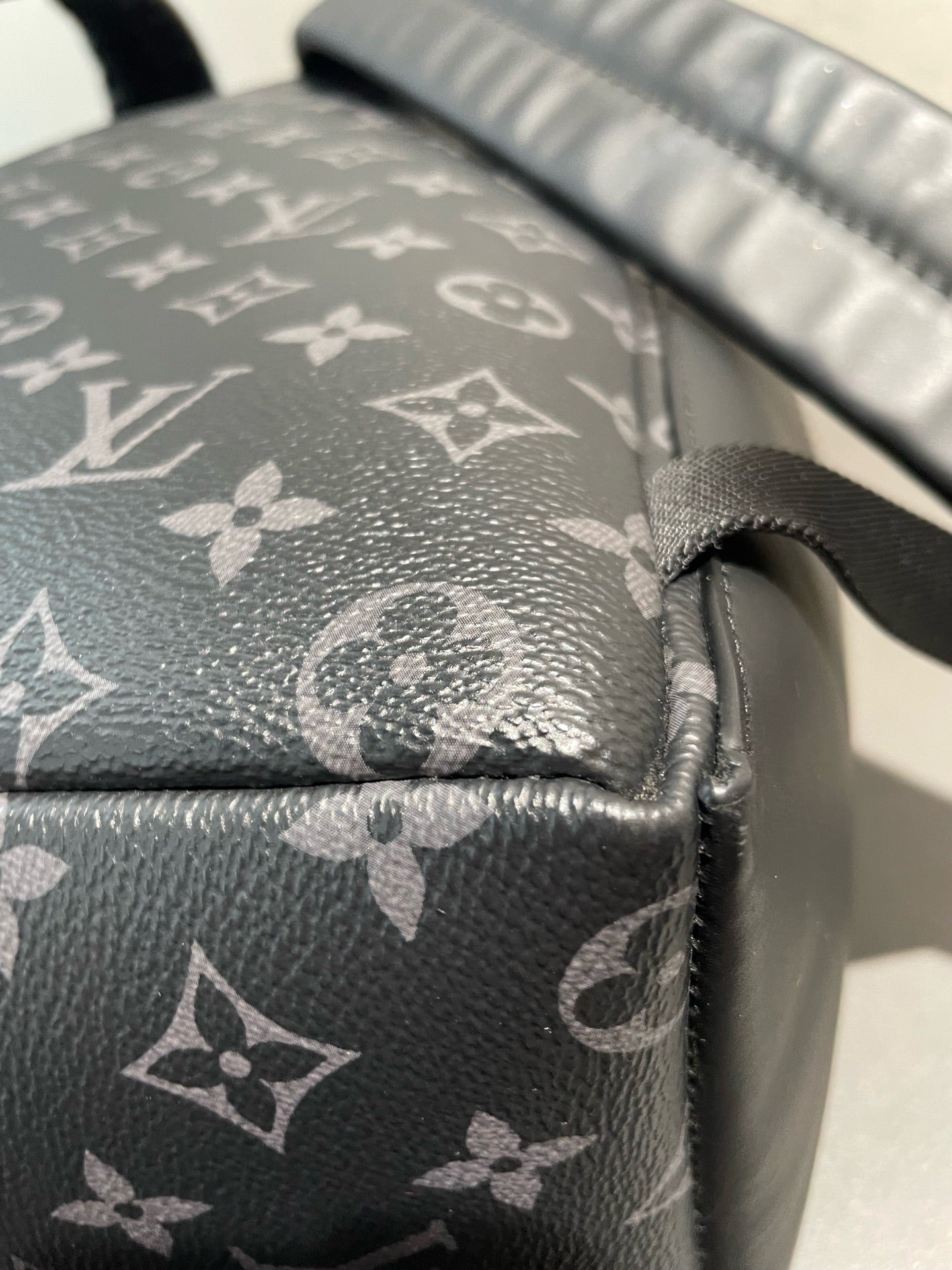 Louis Vuitton - Discovery Backpack Monogram Eclipse - Monogram Eclipse coated canvas with leather trim - Black - (medium)