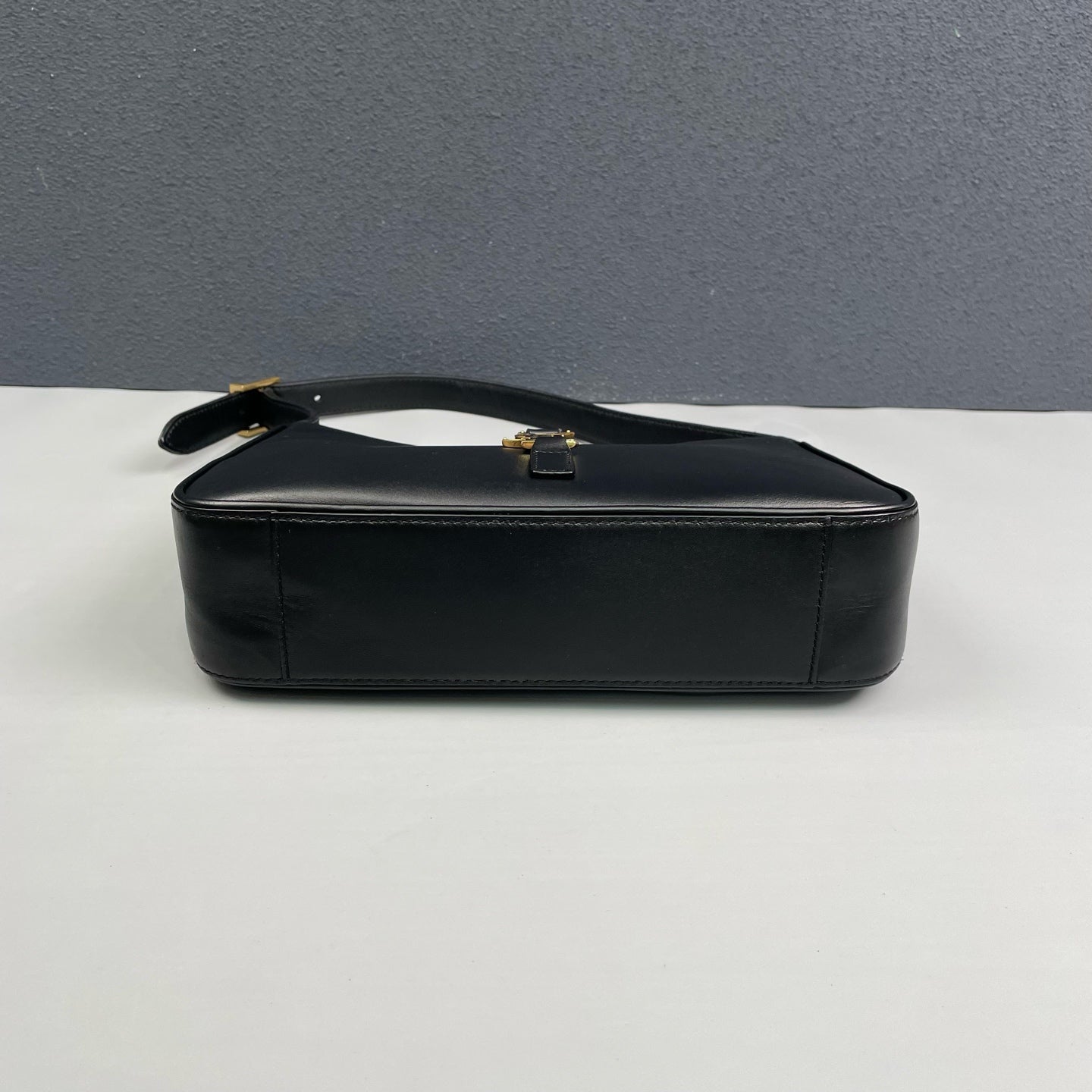 Saint Laurent - LE 5 A 7 - Leather - Black - (mini)