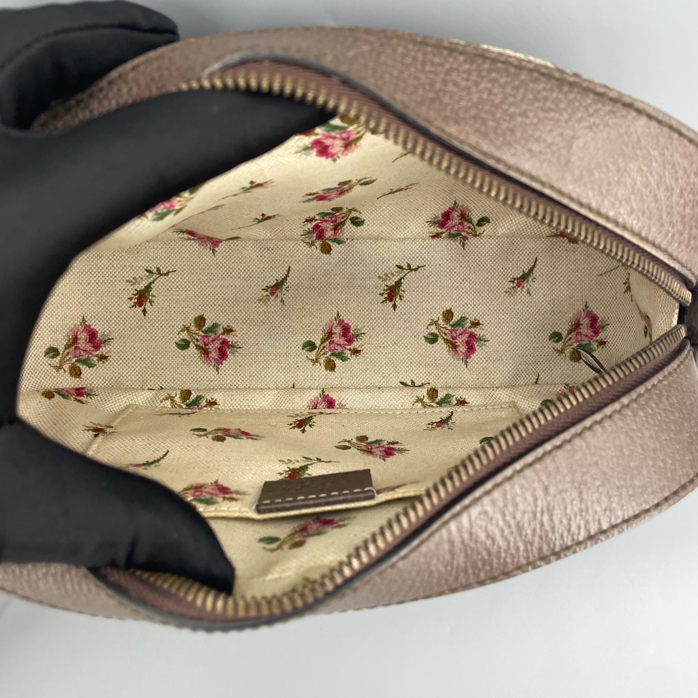 Gucci - GG Supreme Neo Vintage Camera Bag with Tiger Head - GG Supreme canvas with leather trim and fabric strap - Beige and brown with green and red accents - (Small)