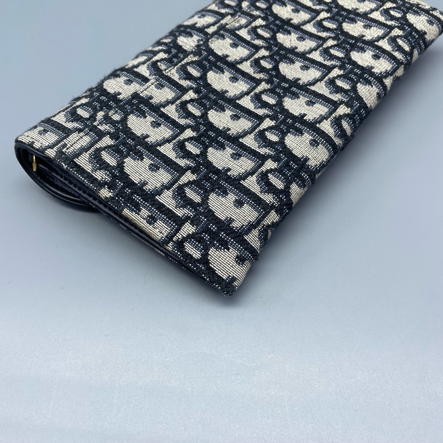 Christian Dior - Saddle Wallet on Chain (WOC) - Dior Oblique jacquard canvas with leather trim - Navy and Beige with Gold-Tone Hardware - (mini)