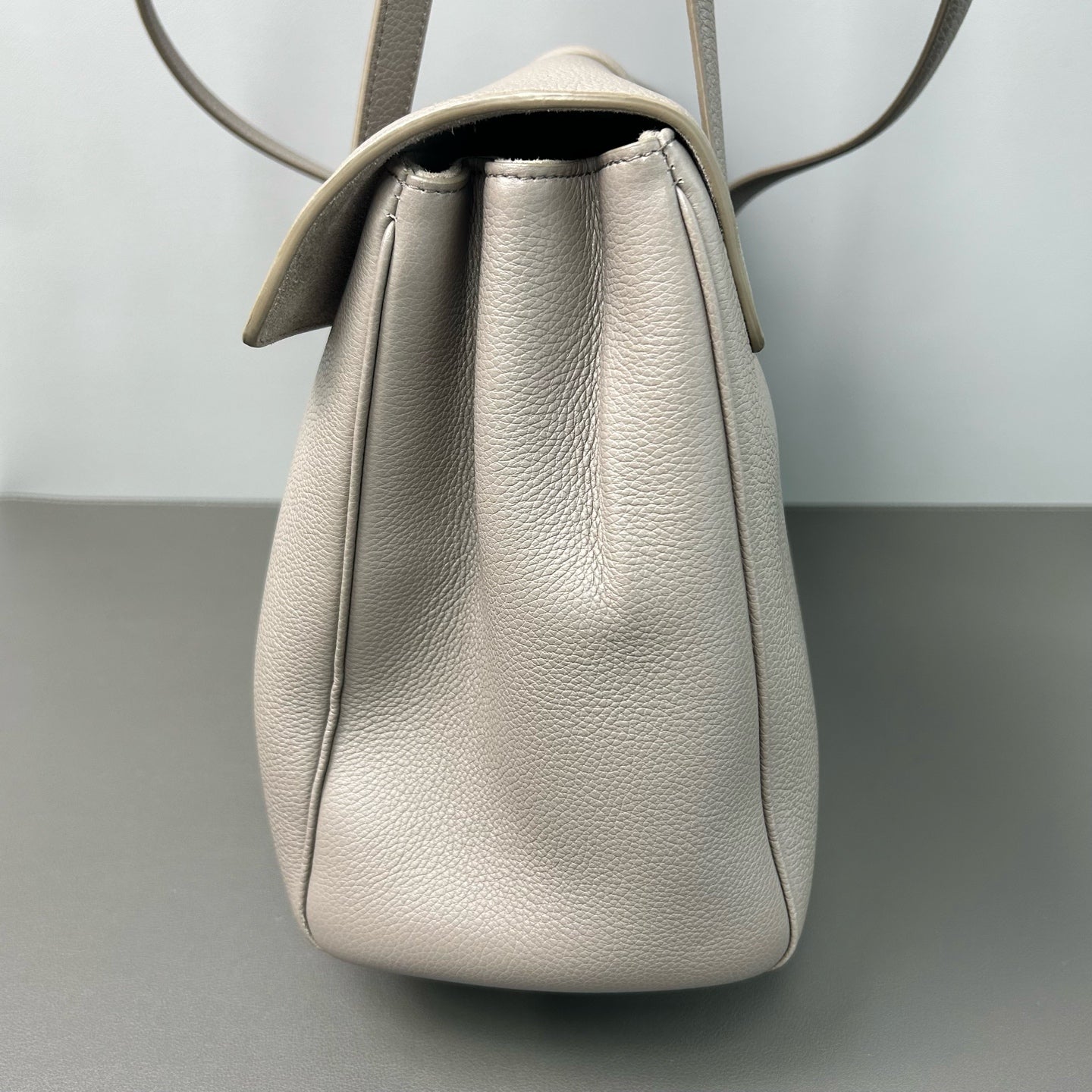 Celine - Soft 16 - Cowhide leather - Grey - (Medium)