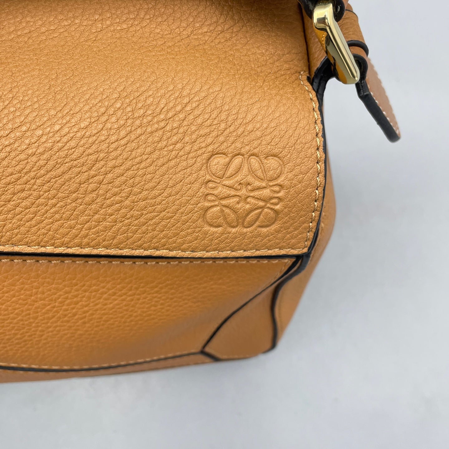 Loewe - Puzzle - Grained calfskin leather - Caramel - (Small)