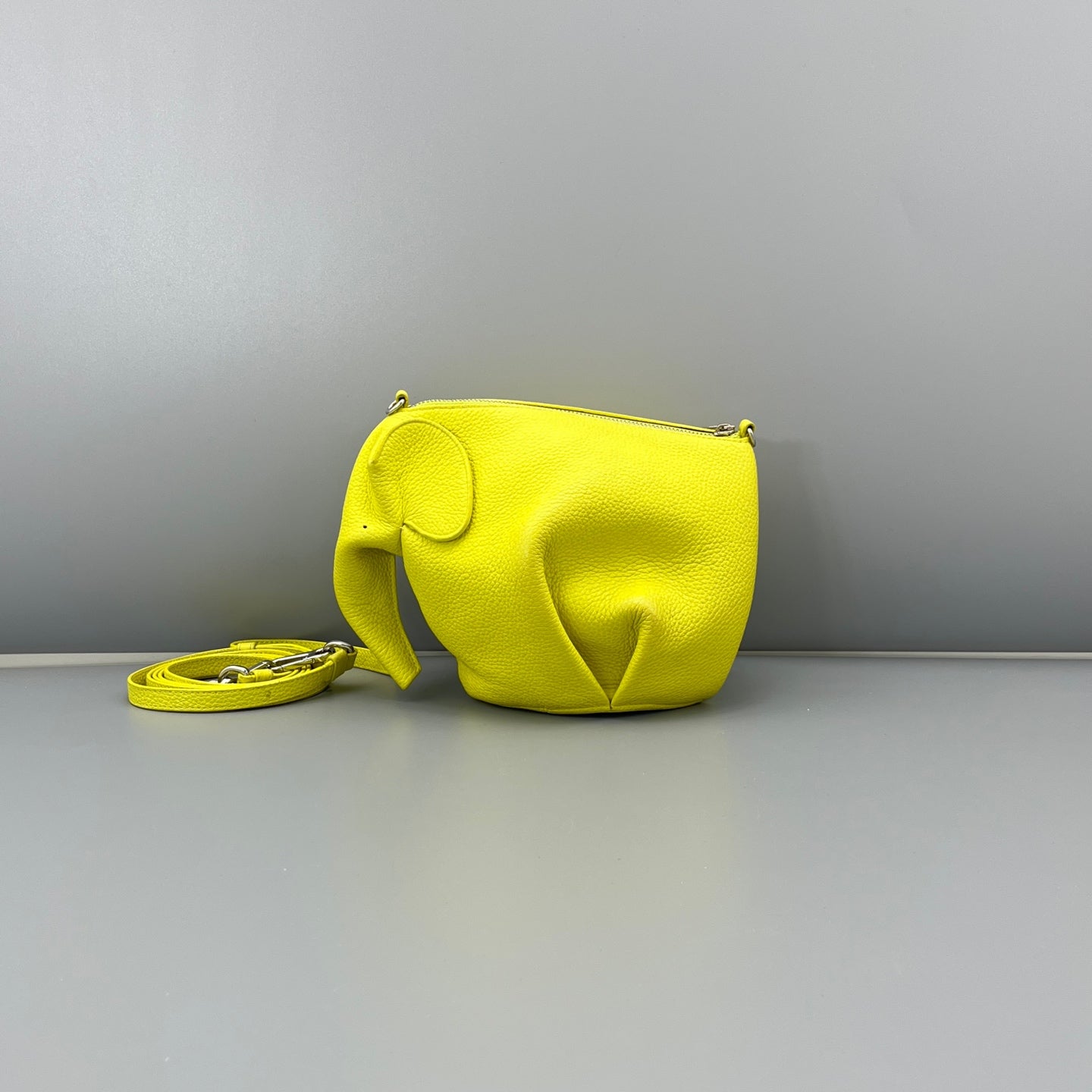 LOEWE - Elephant Bag - Grained calfskin leather - Yellow - (mini)