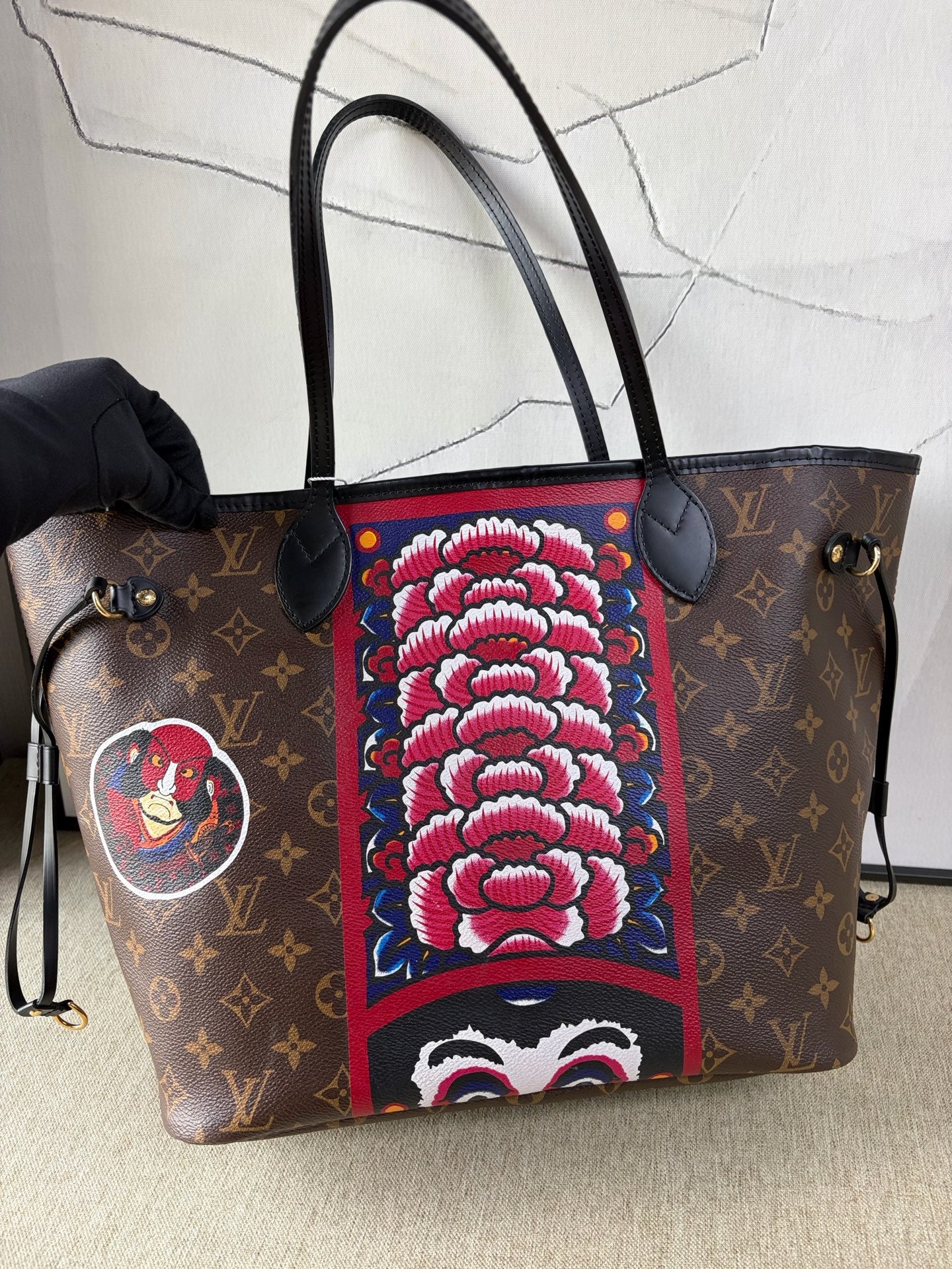 Louis Vuitton - Neverfull MM Kansai Yamamoto Kabuki Face Edition - Monogram coated canvas with leather trim - Brown, Multicolour - (Medium)