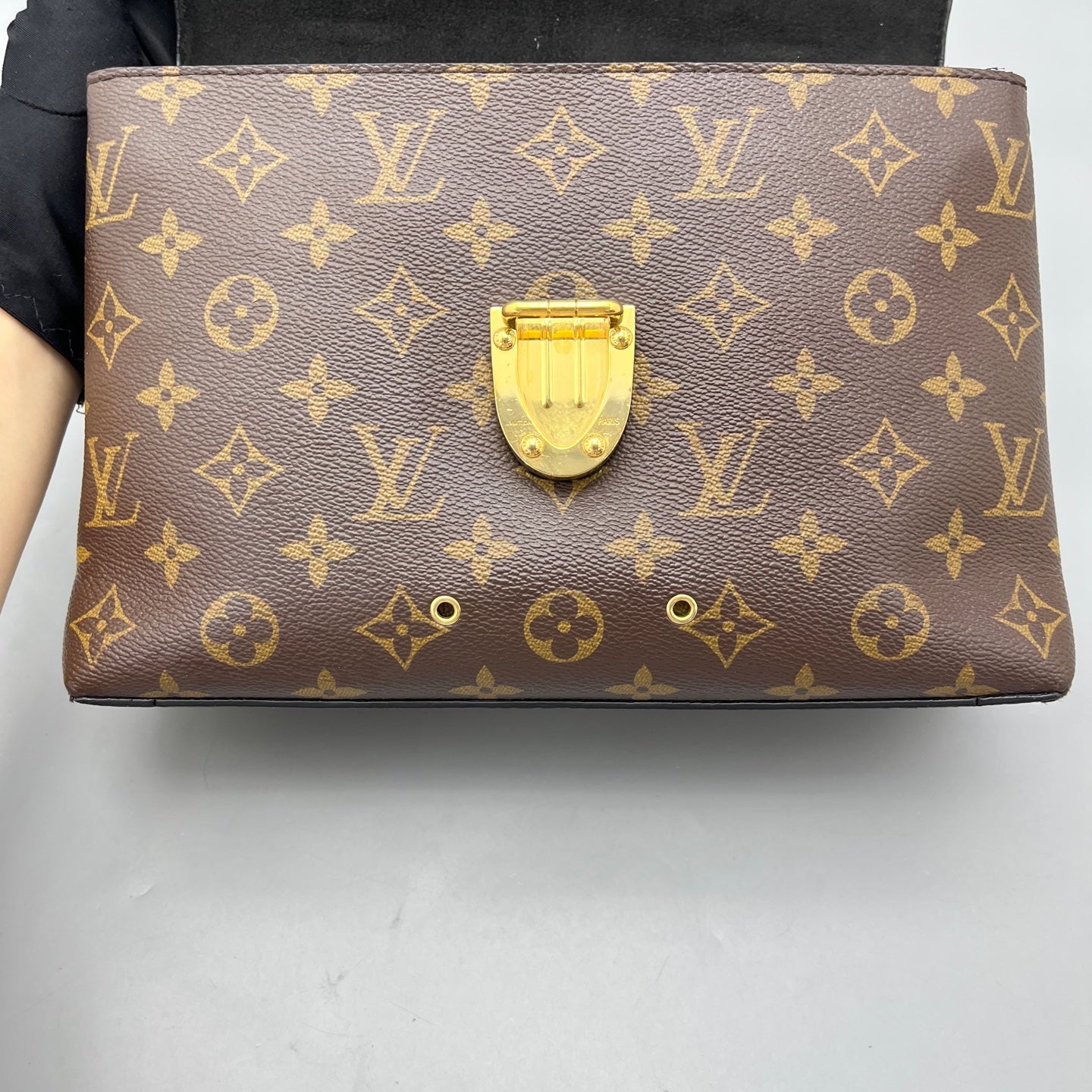 Louis Vuitton - One Handle Flap Bag - Monogram coated canvas and smooth cowhide leather - Brown and Black with Gold-Tone Hardware - (small)