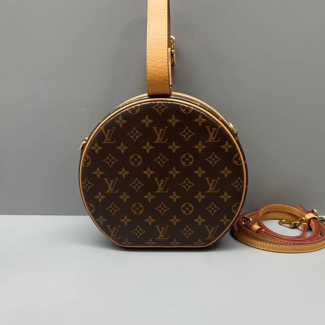 Louis Vuitton - Petite Boite Chapeau - Monogram coated canvas with Vachetta leather trim - Brown - (mini)