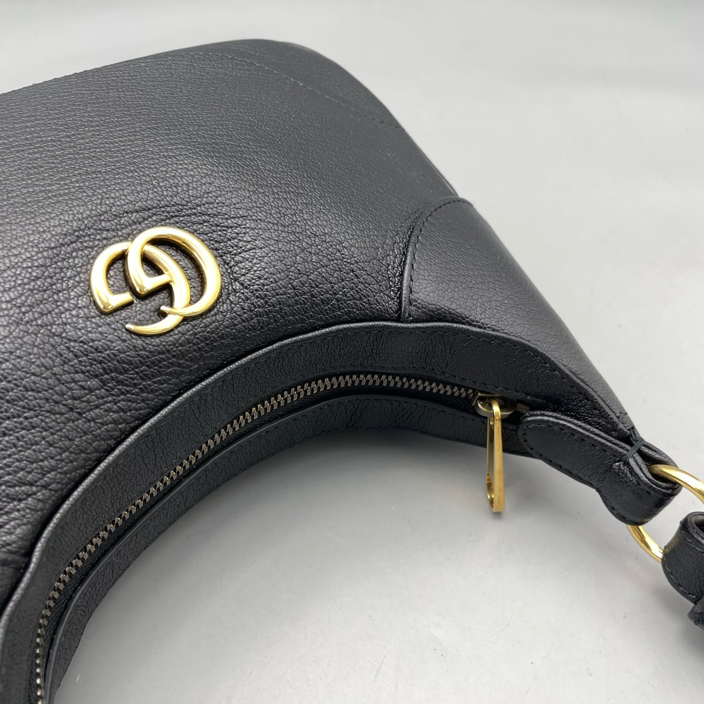 Gucci - Aphrodite Crescent Shoulder Bag - Leather - Black - (medium)