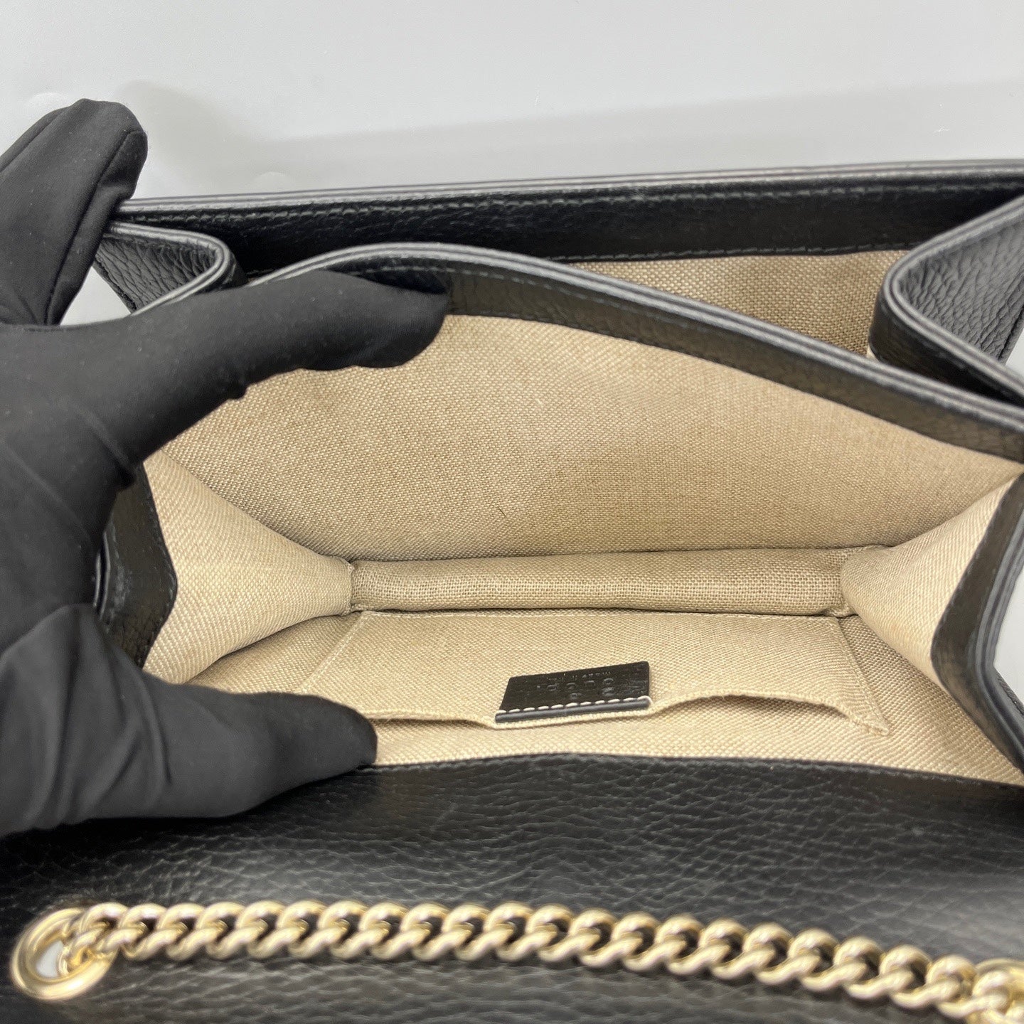Gucci - Interlocking G Accordion Bag - Grained leather - Black - (small)