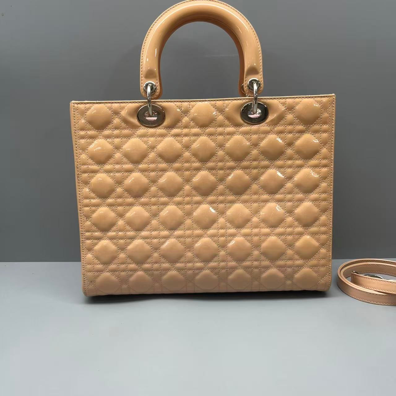Dior - Lady Dior Bag - Patent leather - Beige - (large)