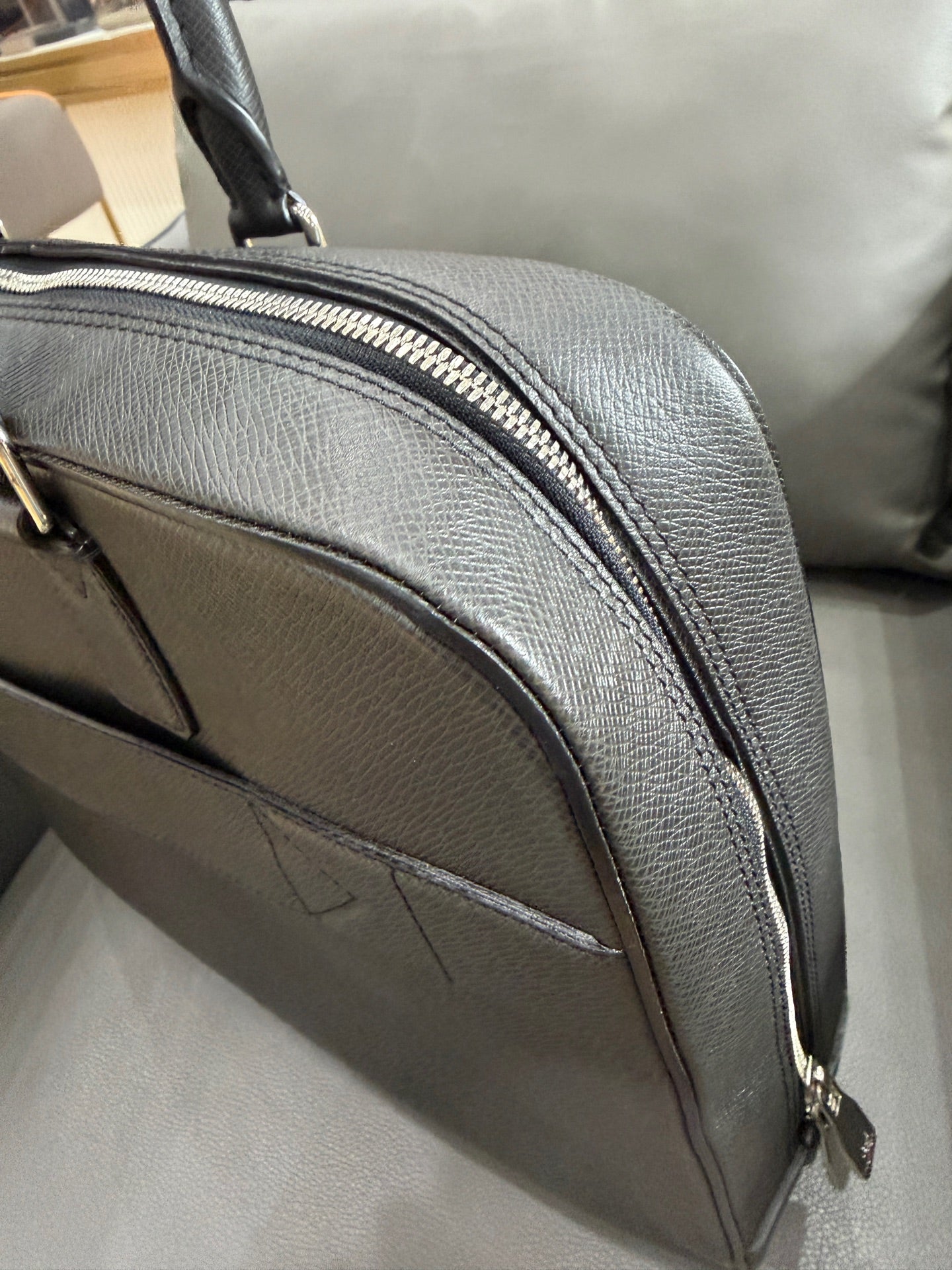 Louis Vuitton - Briefcase - Calfskin leather - Black - (Large)