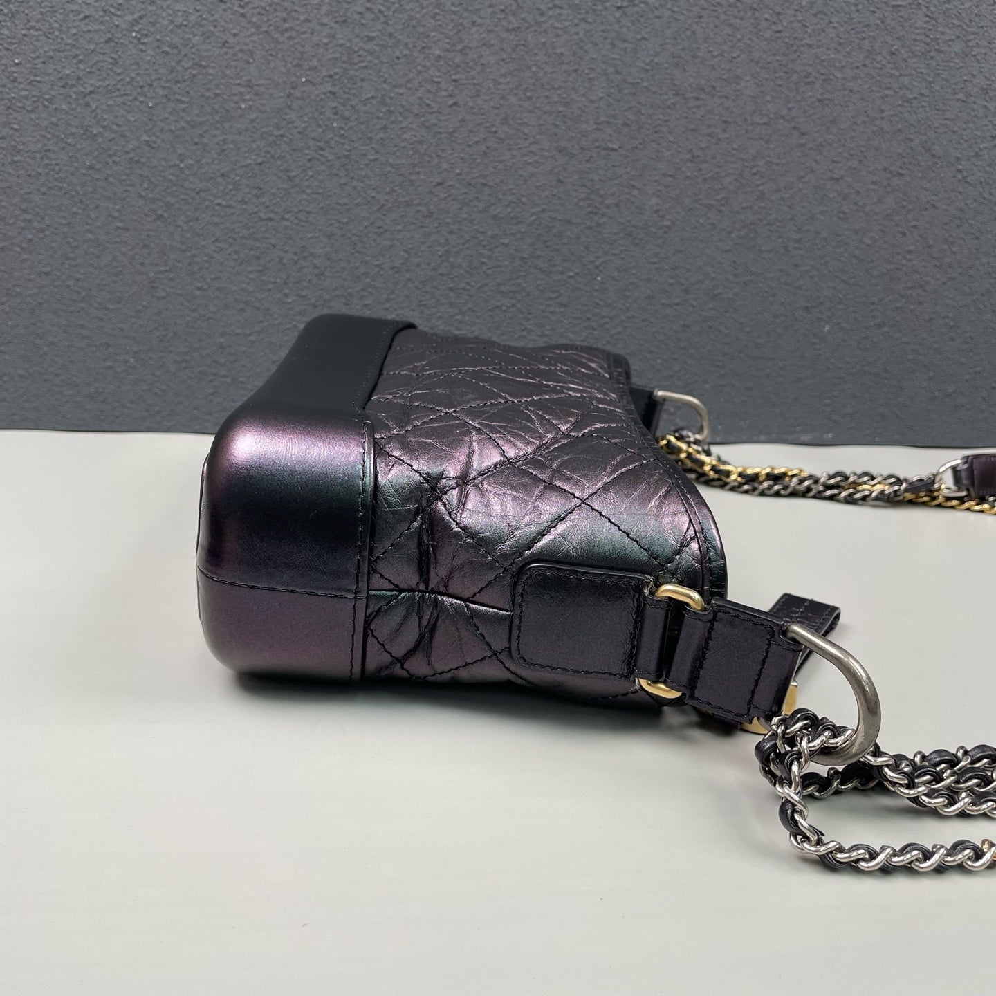 Chanel - Gabrielle Small Hobo Bag - Iridescent aged calfskin leather - Multicolour (Iridescent Purple/Blue) - (Small)