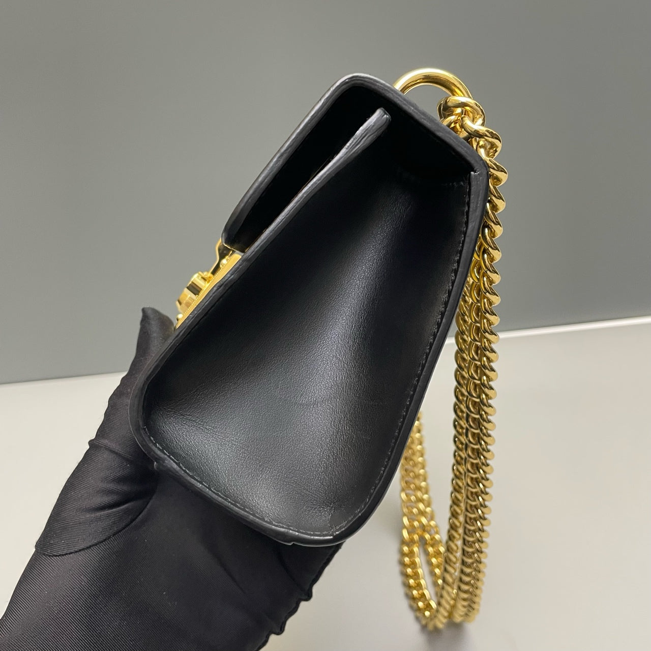 Gucci - Padlock Small Shoulder Bag - GG Supreme canvas with leather trim and metallic accents - Beige, Black, Gold - (small)