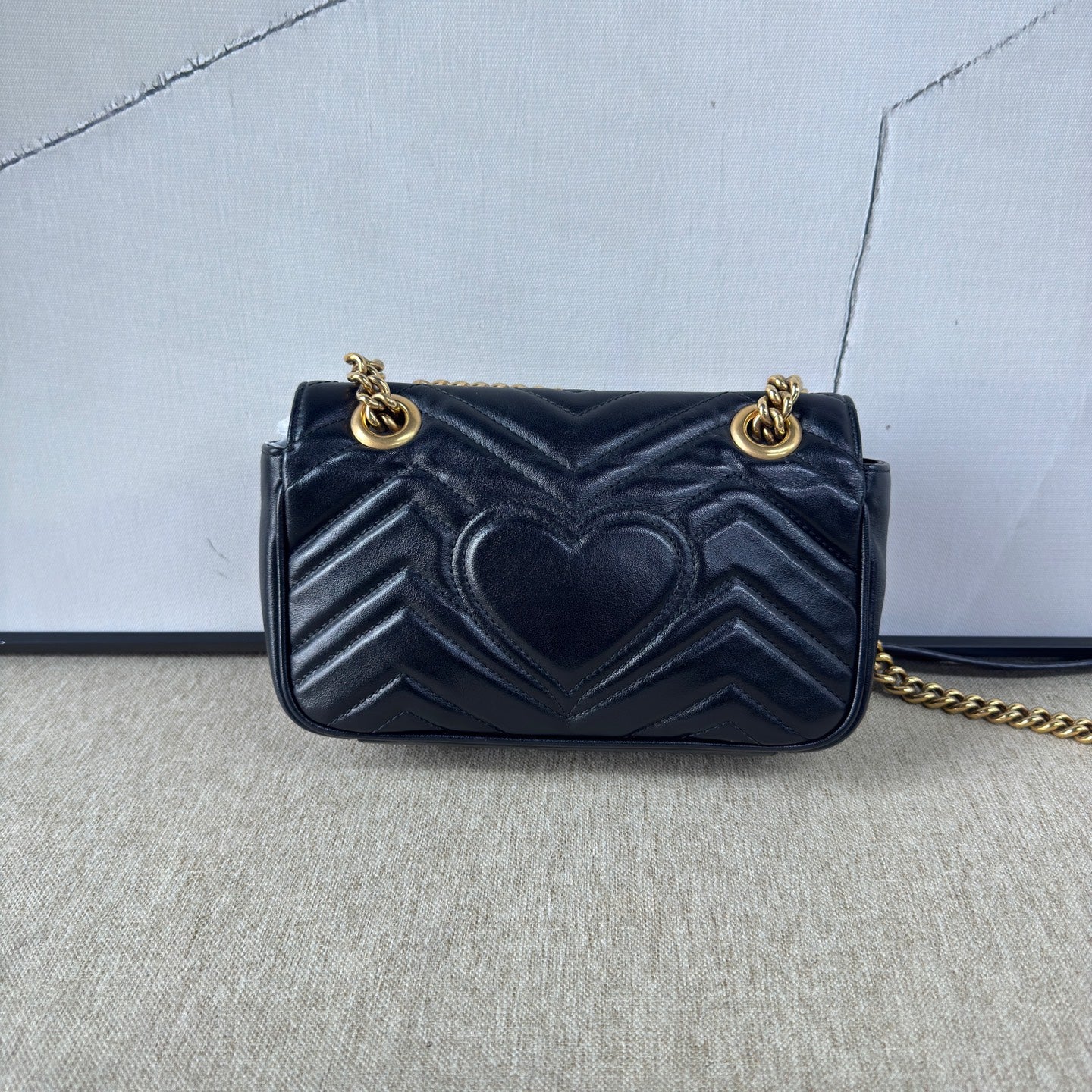 Gucci - GG Marmont Matelassé Mini Bag - Leather - Black with Gold-Tone Hardware - (mini)