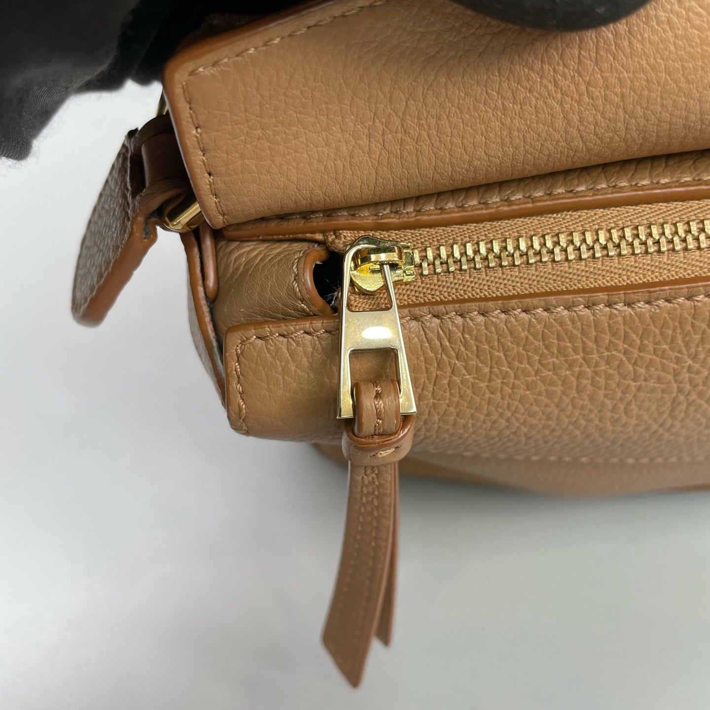 Loewe - Puzzle Mini - Grained calfskin leather - Toffee - (mini)
