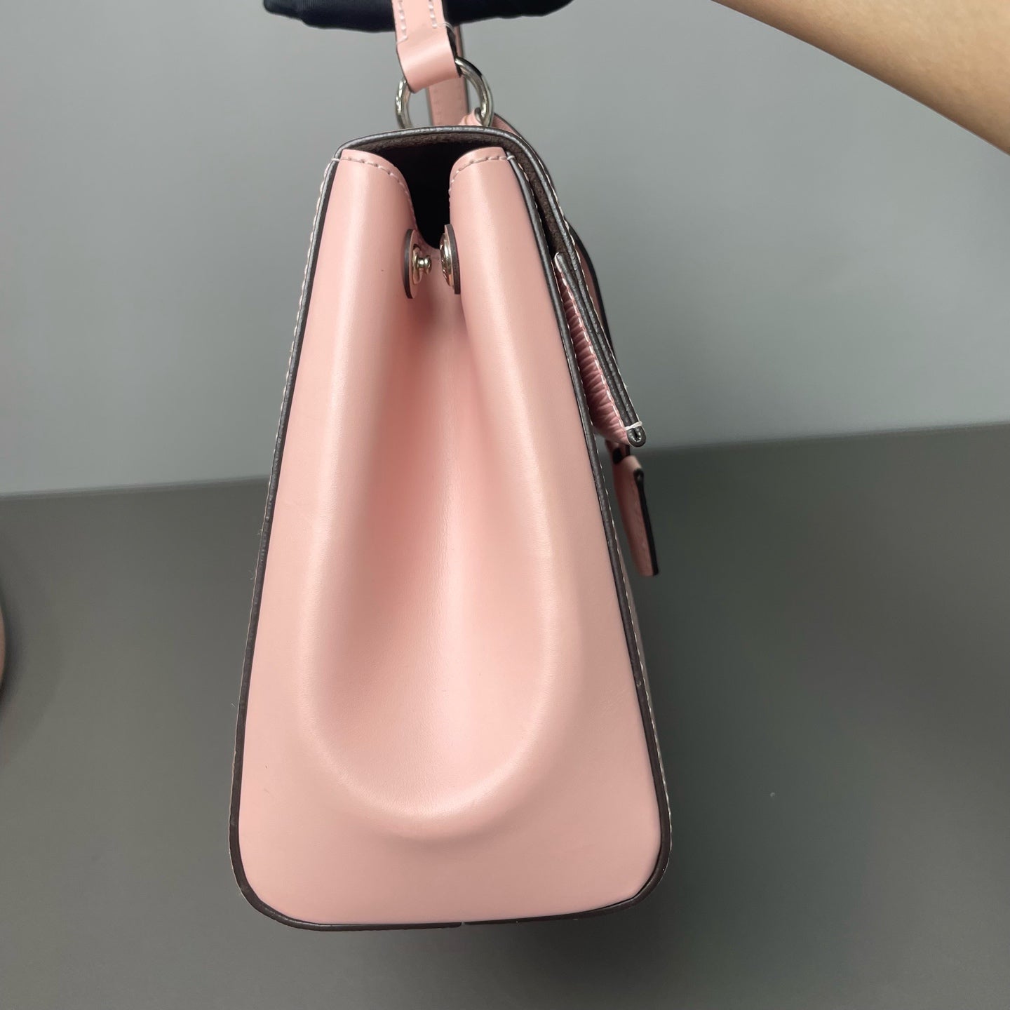 Louis Vuitton - Cluny - Epi leather - Pink - (medium)
