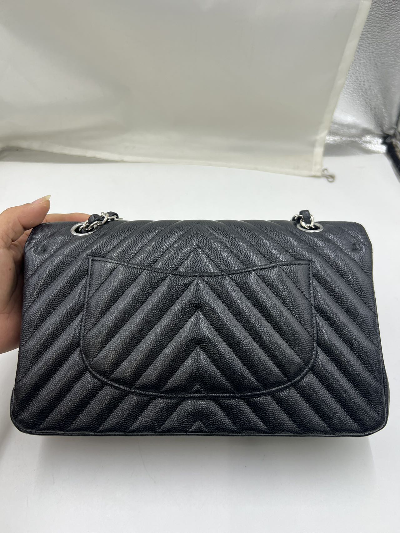 Chanel - Classic Flap Bag - Caviar leather - Black - (Medium)