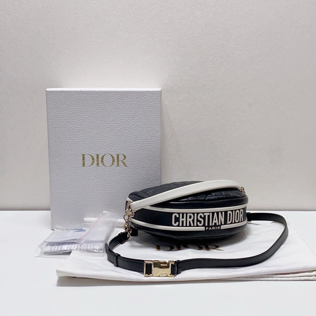 Dior - Dior Vibe Cannage Half-Moon Bag - Lambskin leather - Black - (mini)