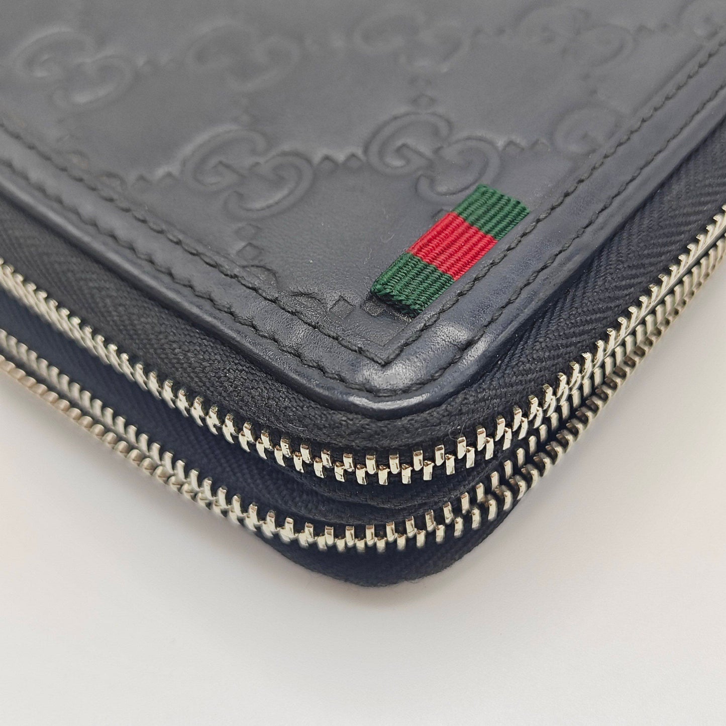 Gucci - Guccissima Zip-Around Clutch - Leather - Black - (medium)