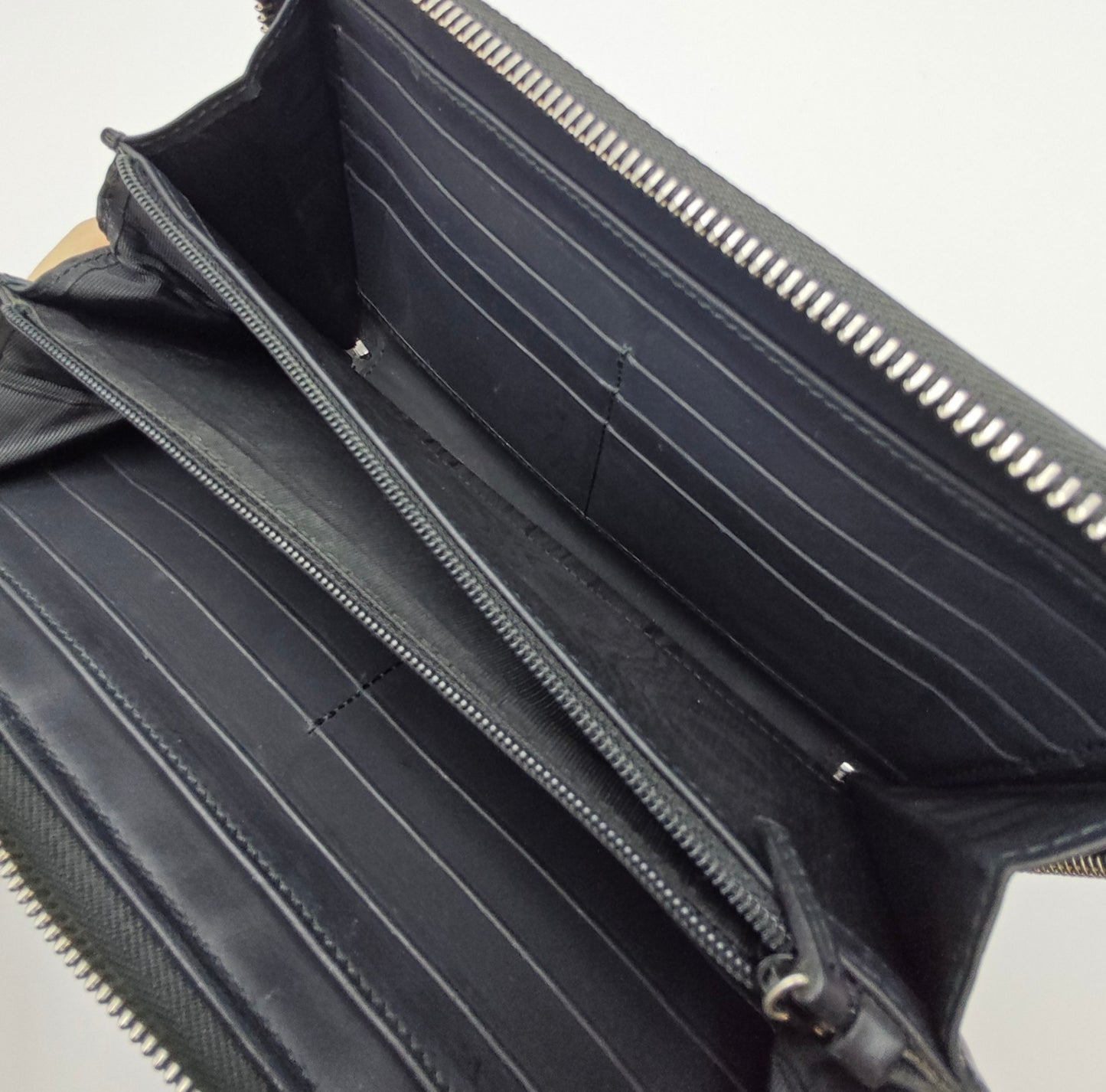 Gucci - Guccissima Zip-Around Clutch - Leather - Black - (medium)