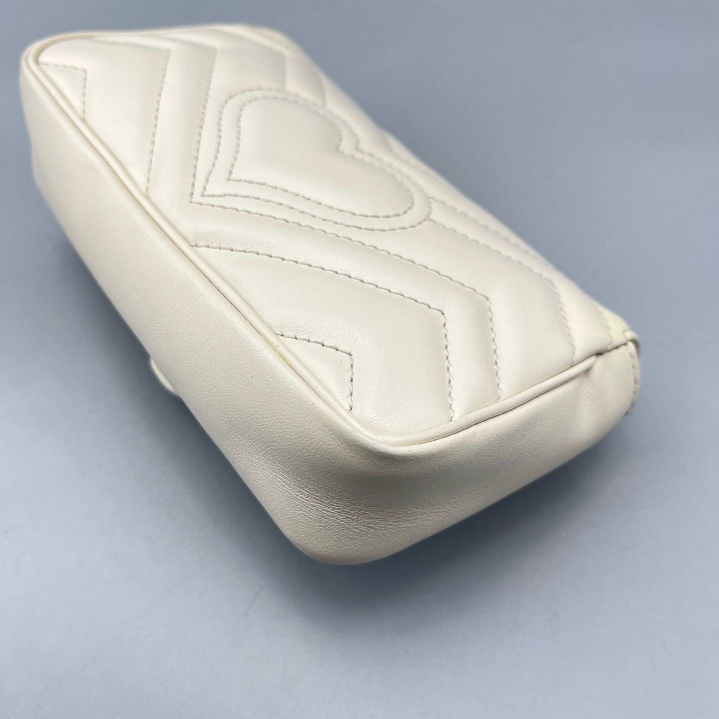 Gucci - Marmont Super Mini - Leather - White with Gold-Tone Hardware - (mini)