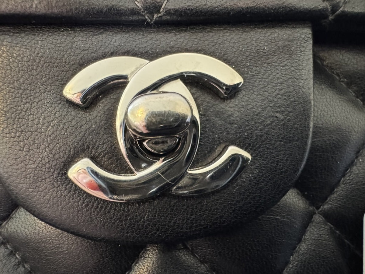 Chanel - Classic Flap Medium - Lambskin leather - Black - (Medium)